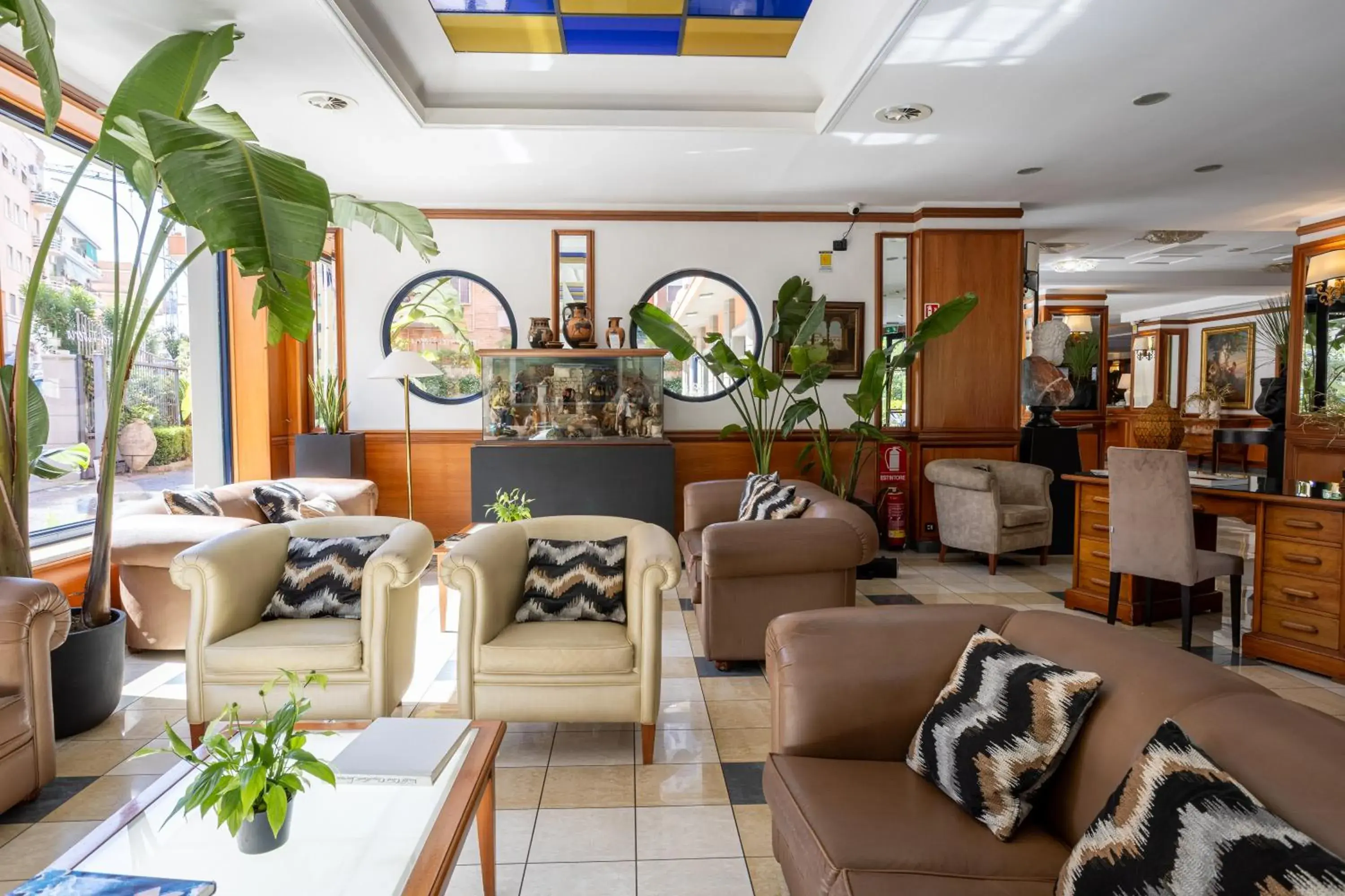 Lobby or reception in Grand Hotel Tiberio Lobby or reception in Grand Hotel Tiberio