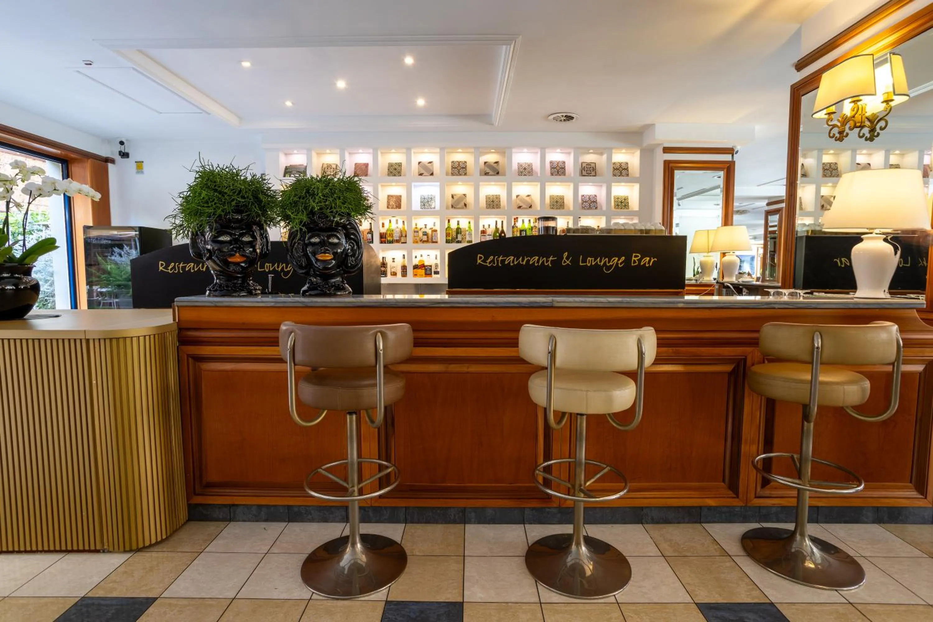 Restaurant/places to eat in Grand Hotel Tiberio