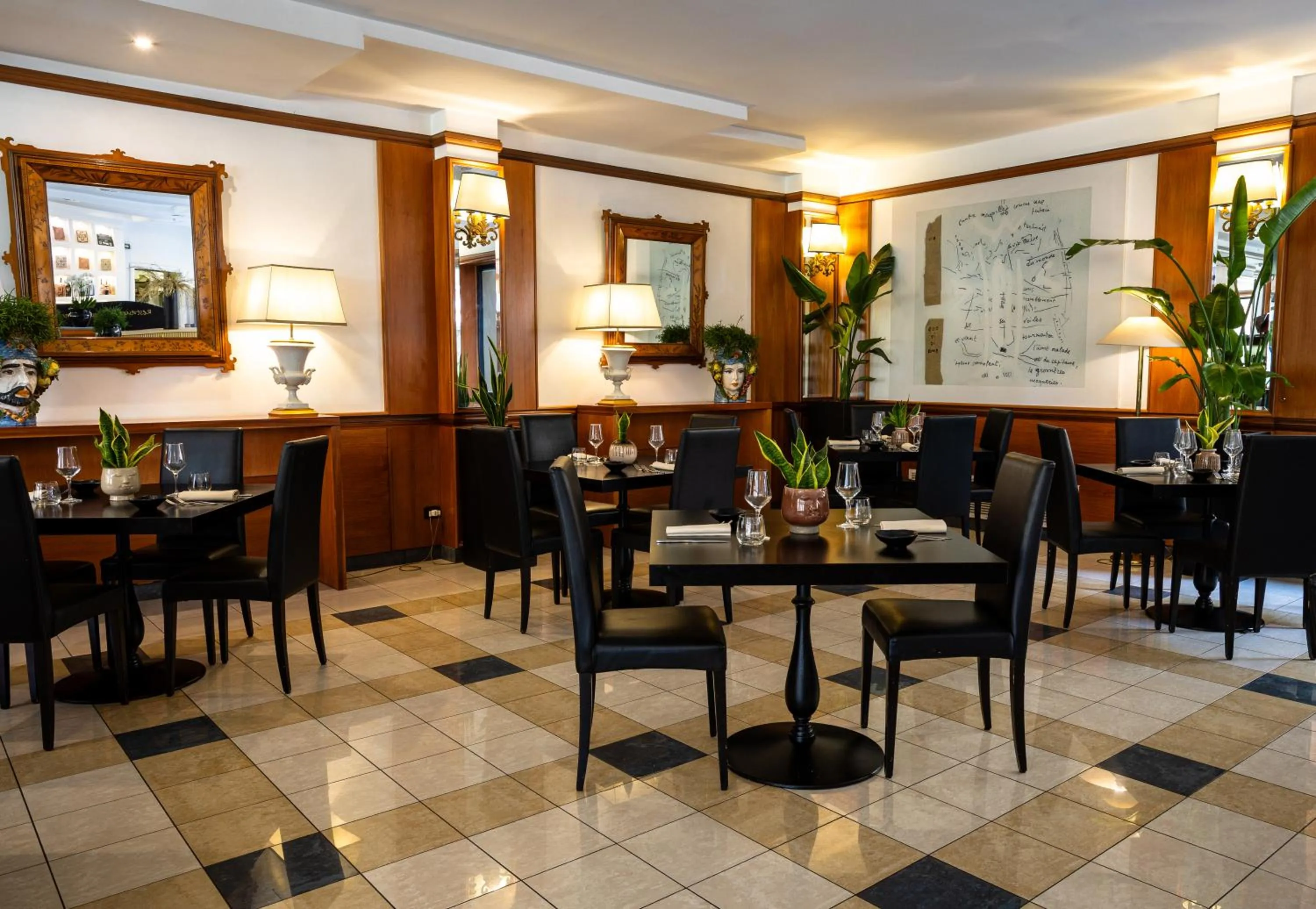 Restaurant/places to eat in Grand Hotel Tiberio