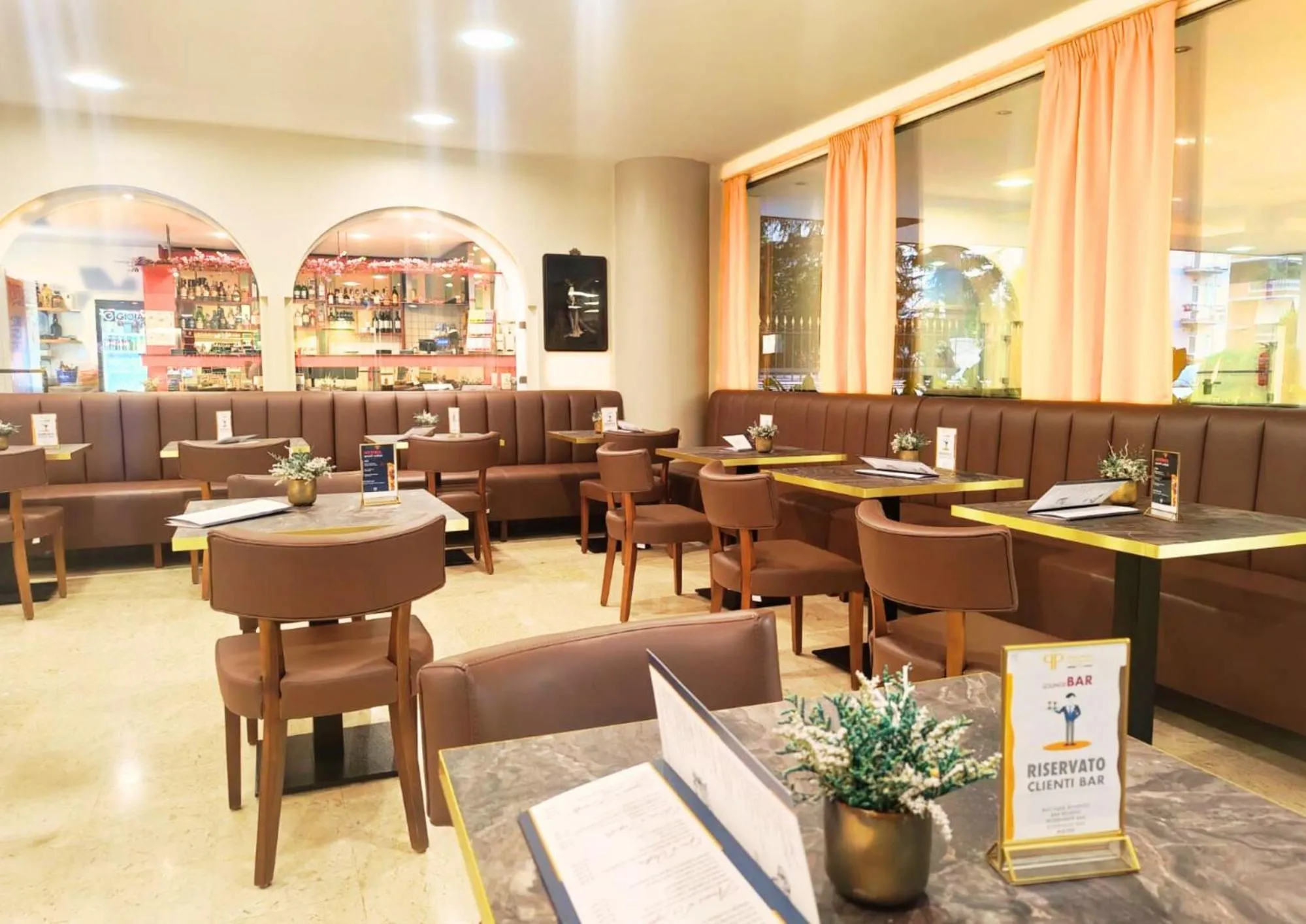 Lounge or bar in Hotel Pineta Palace