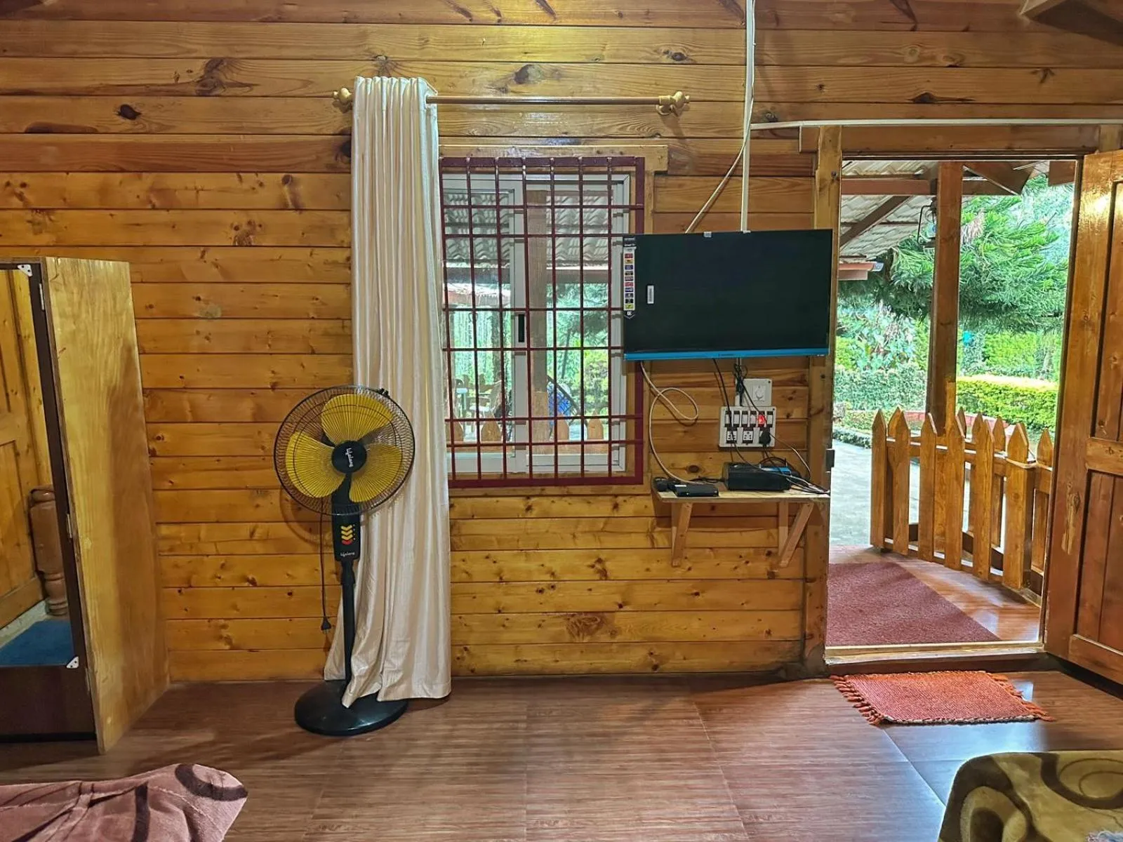 TV and multimedia in Oxyzone Coorg by StayApart