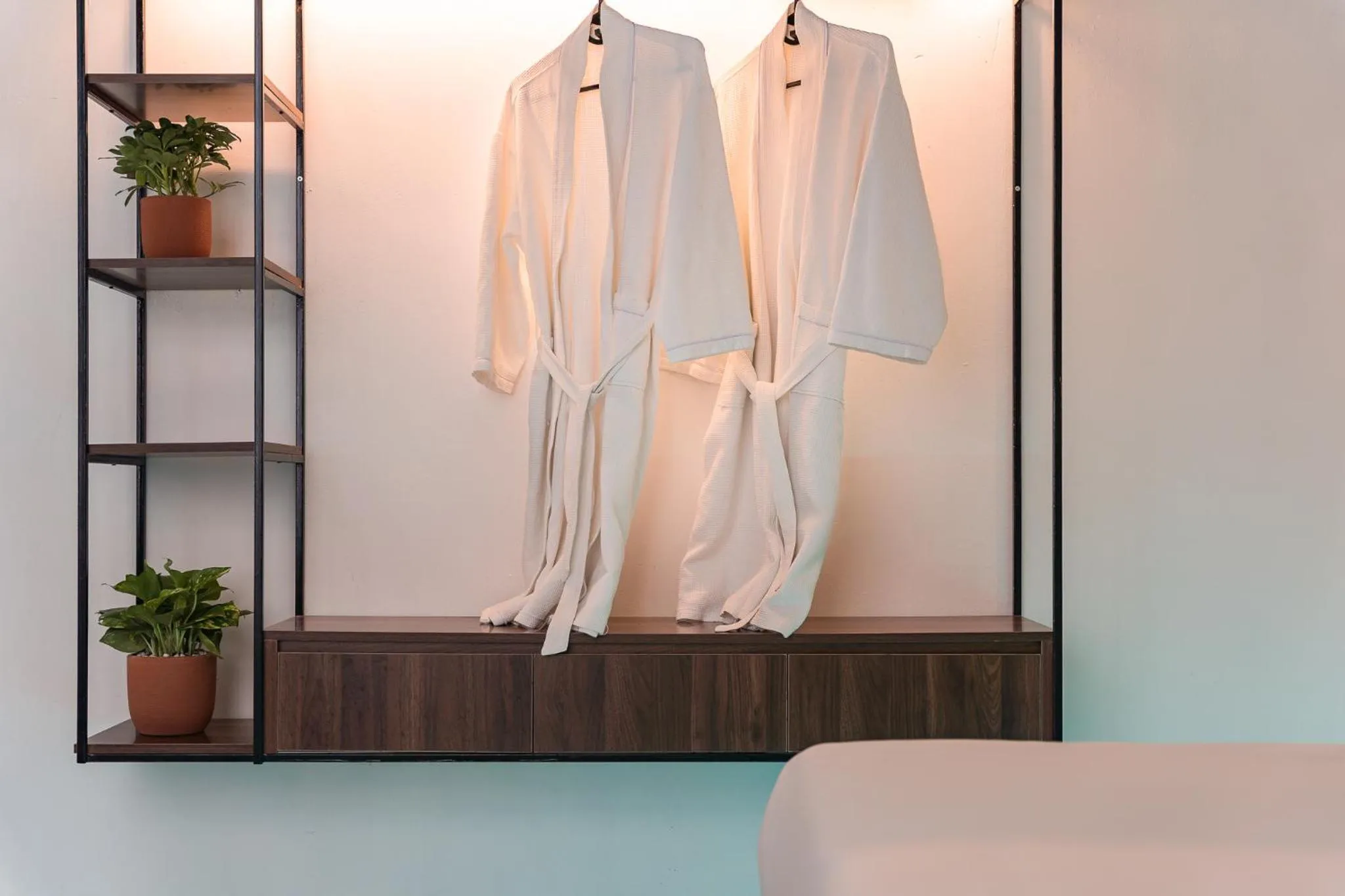 C o r o n a Hanoi House