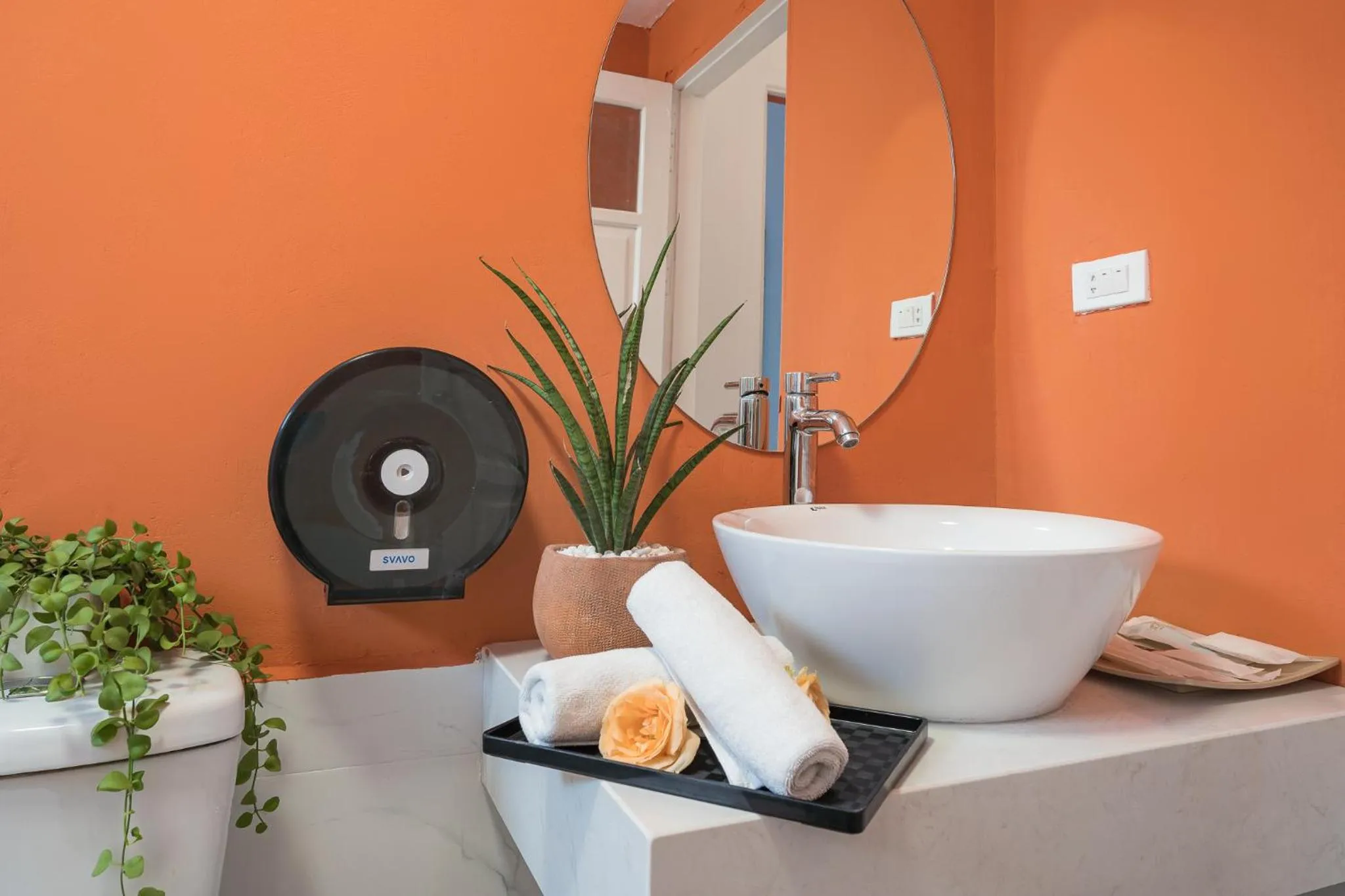 Bathroom in C o r o n a Hanoi House