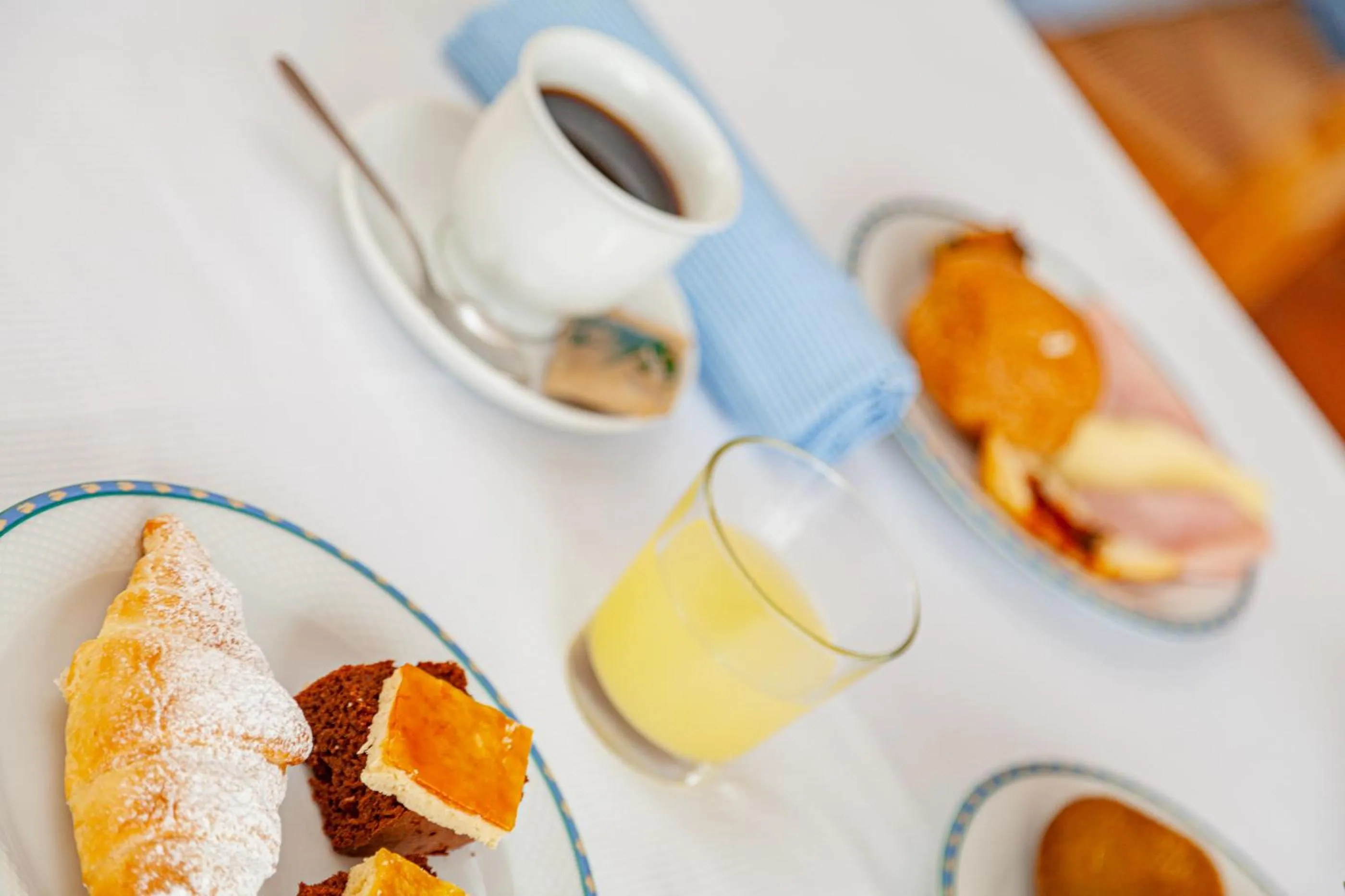 Buffet breakfast in Hotel San Trano