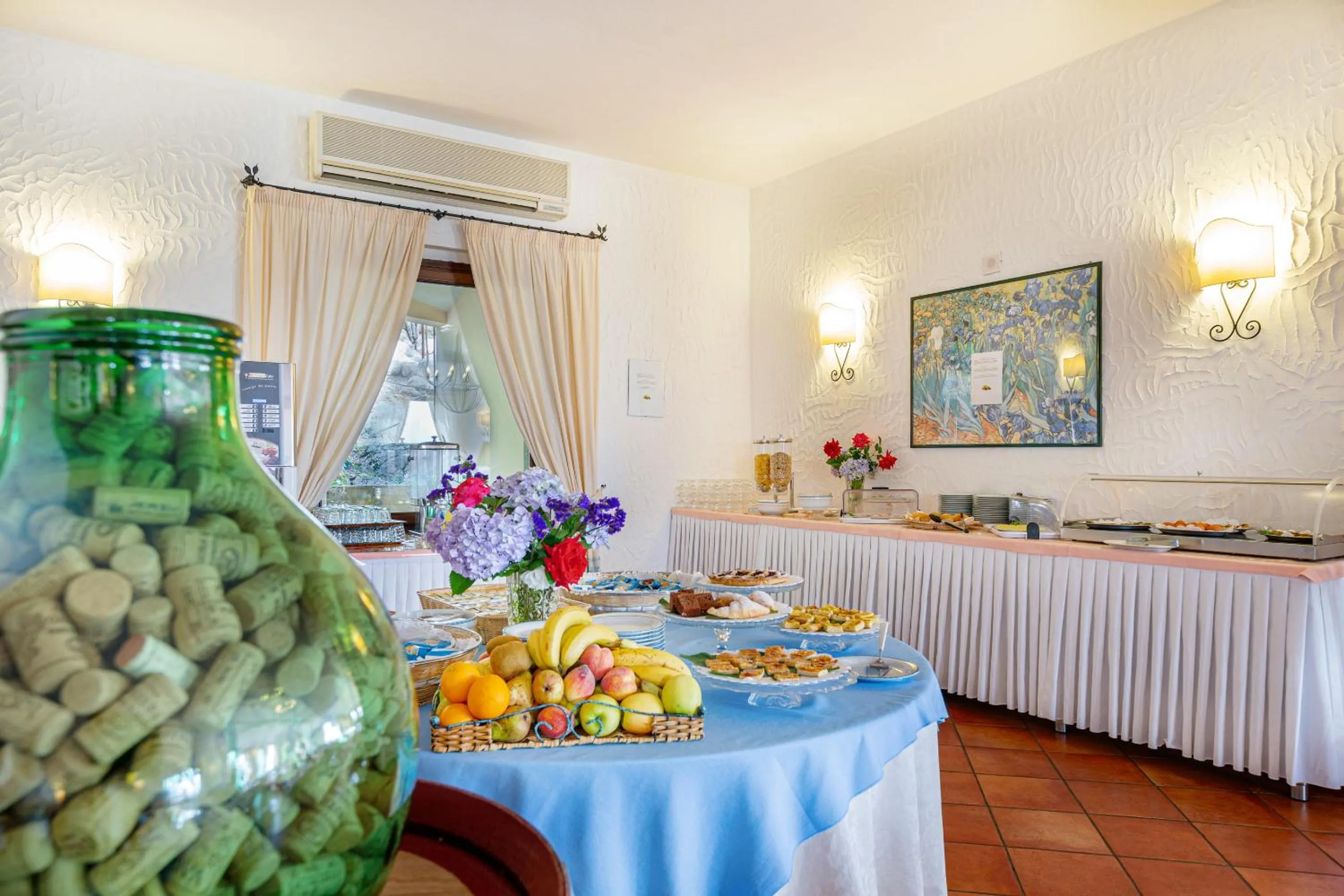 Food and drinks in Hotel San Trano