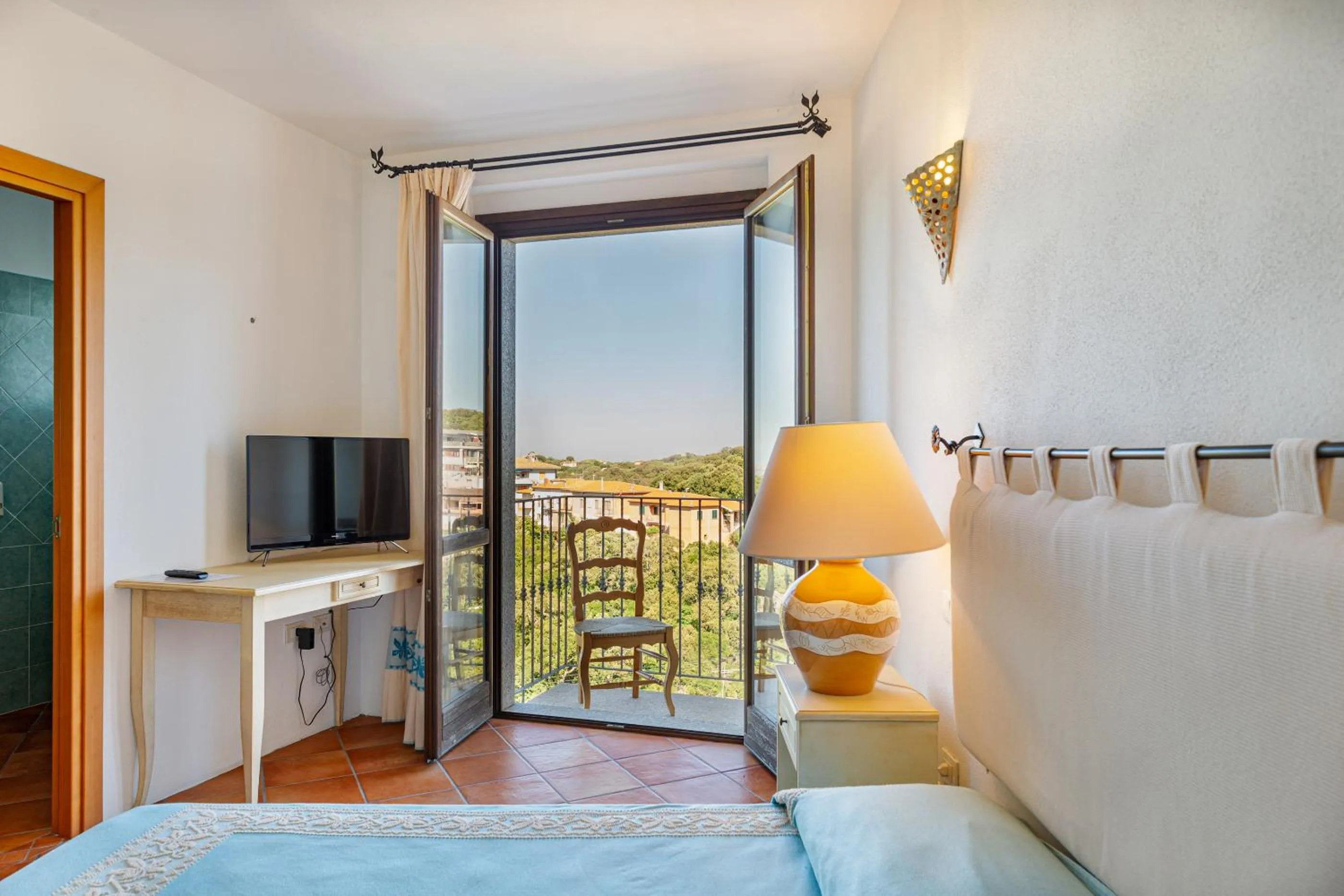 Bed in Hotel San Trano