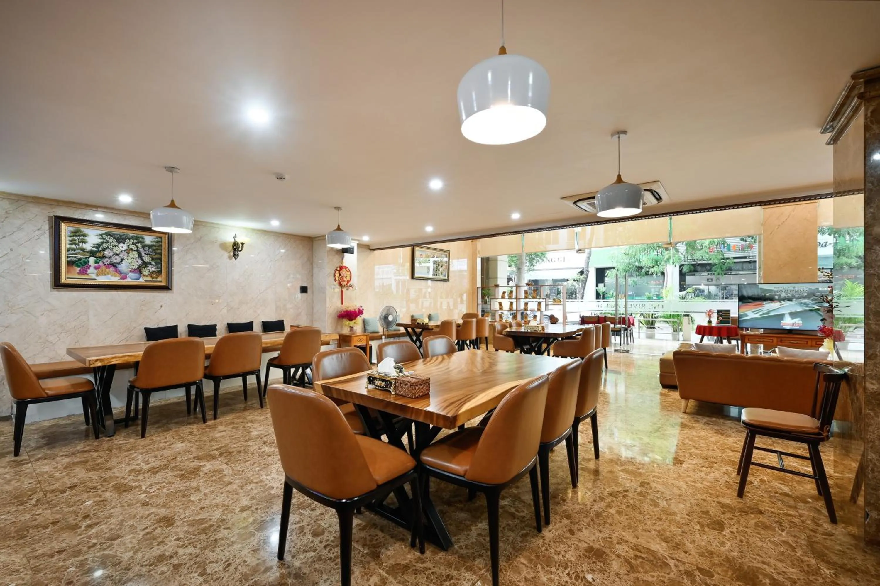 The River Park Hotel