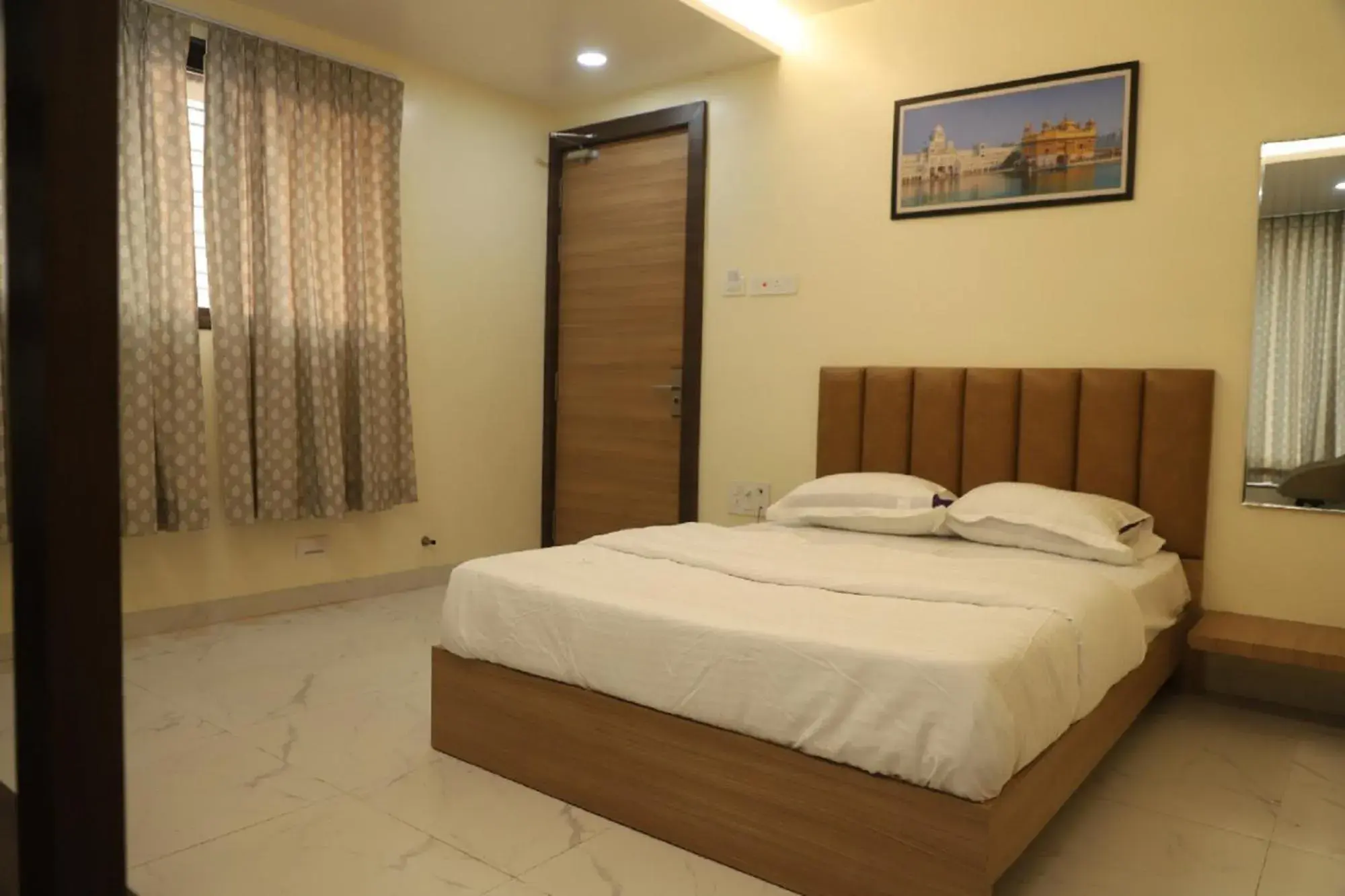 Bed in ID Square residency Parbhani Bed in ID Square residency Parbhani