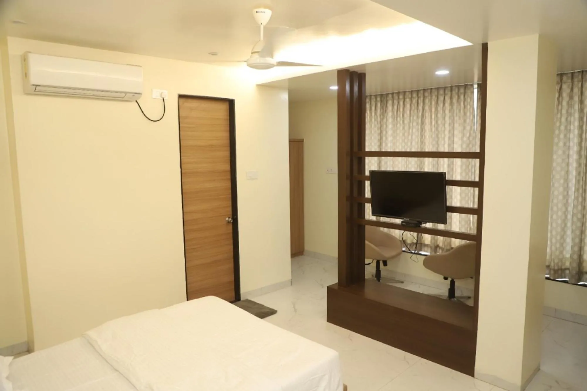 TV and multimedia, Bed in ID Square residency Parbhani