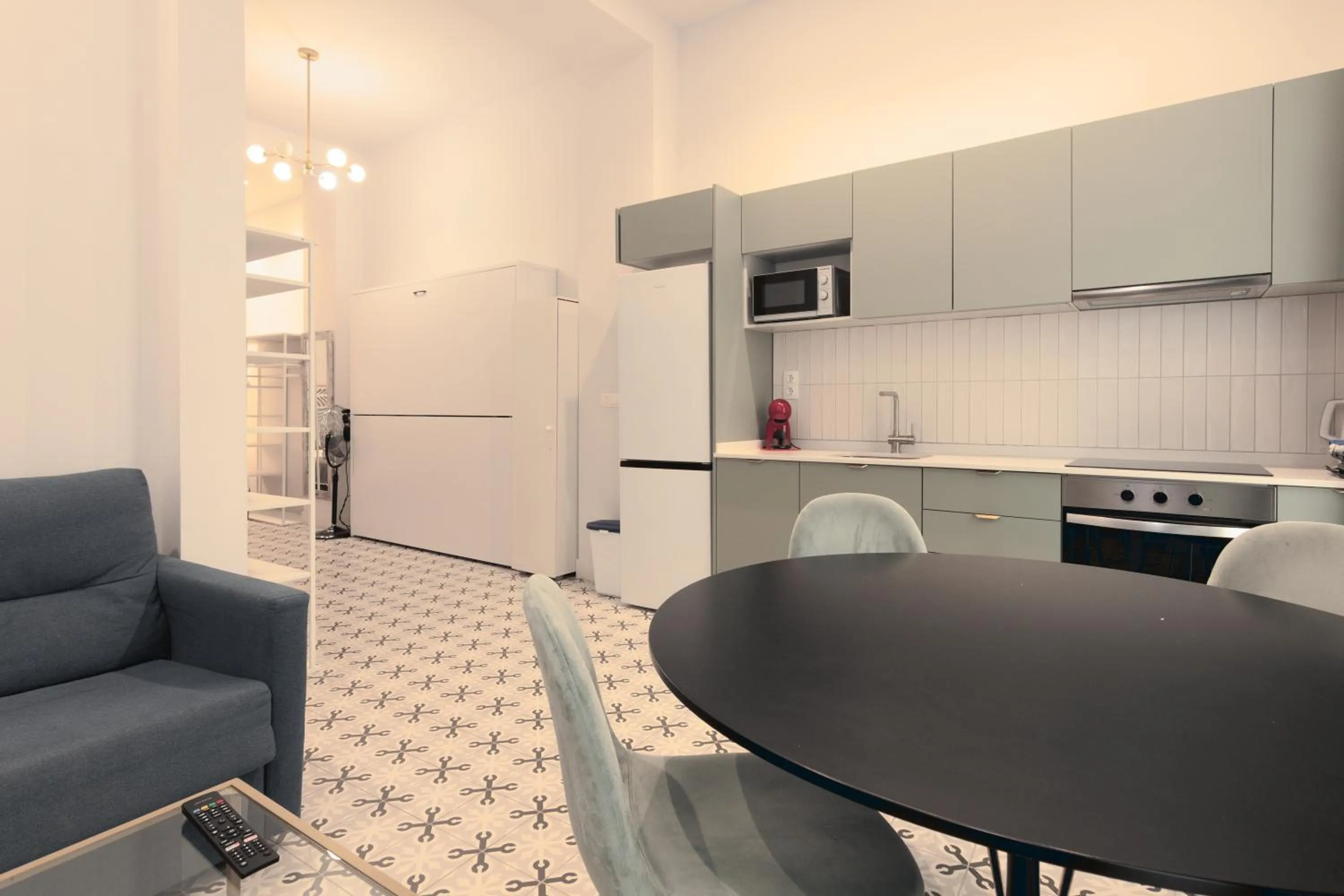 kitchen in Apartamentos Teatro by Be Alicante