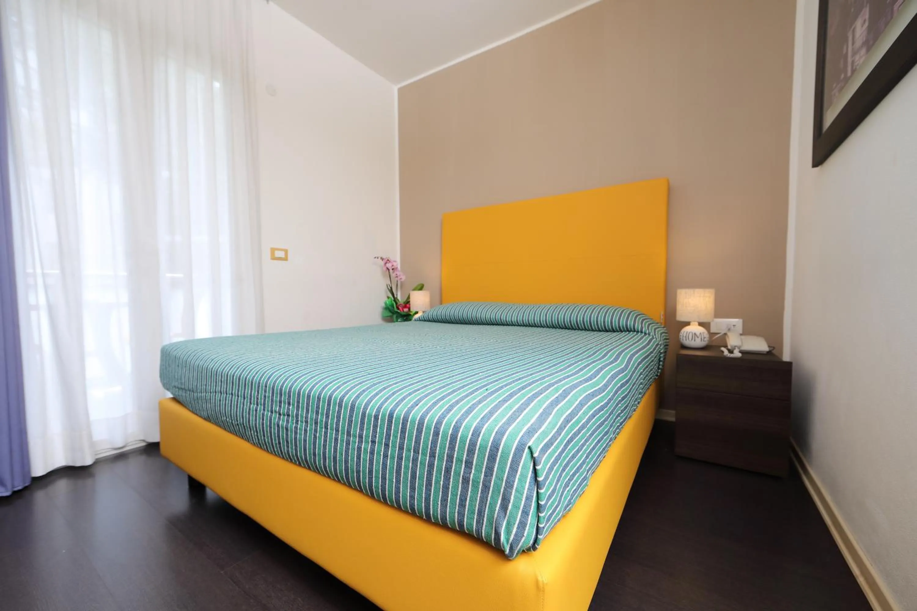 Photo of the whole room, Bed in Hotel Anapaya