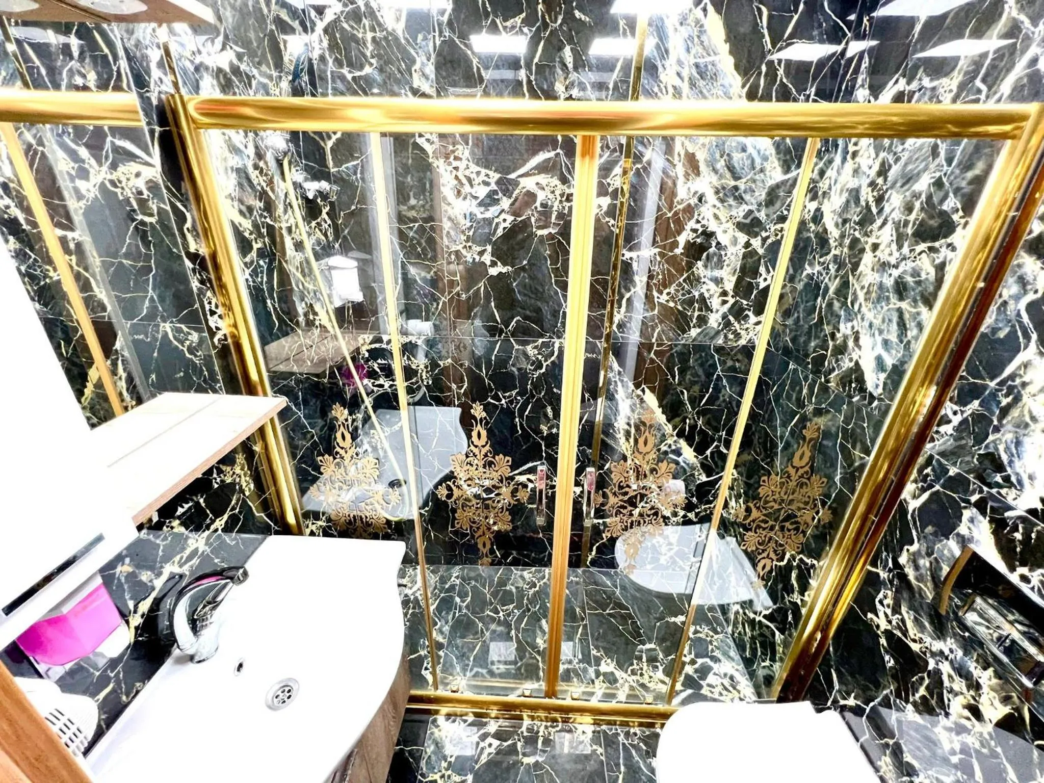 Bathroom in LEVENT PALACE REZİDANS