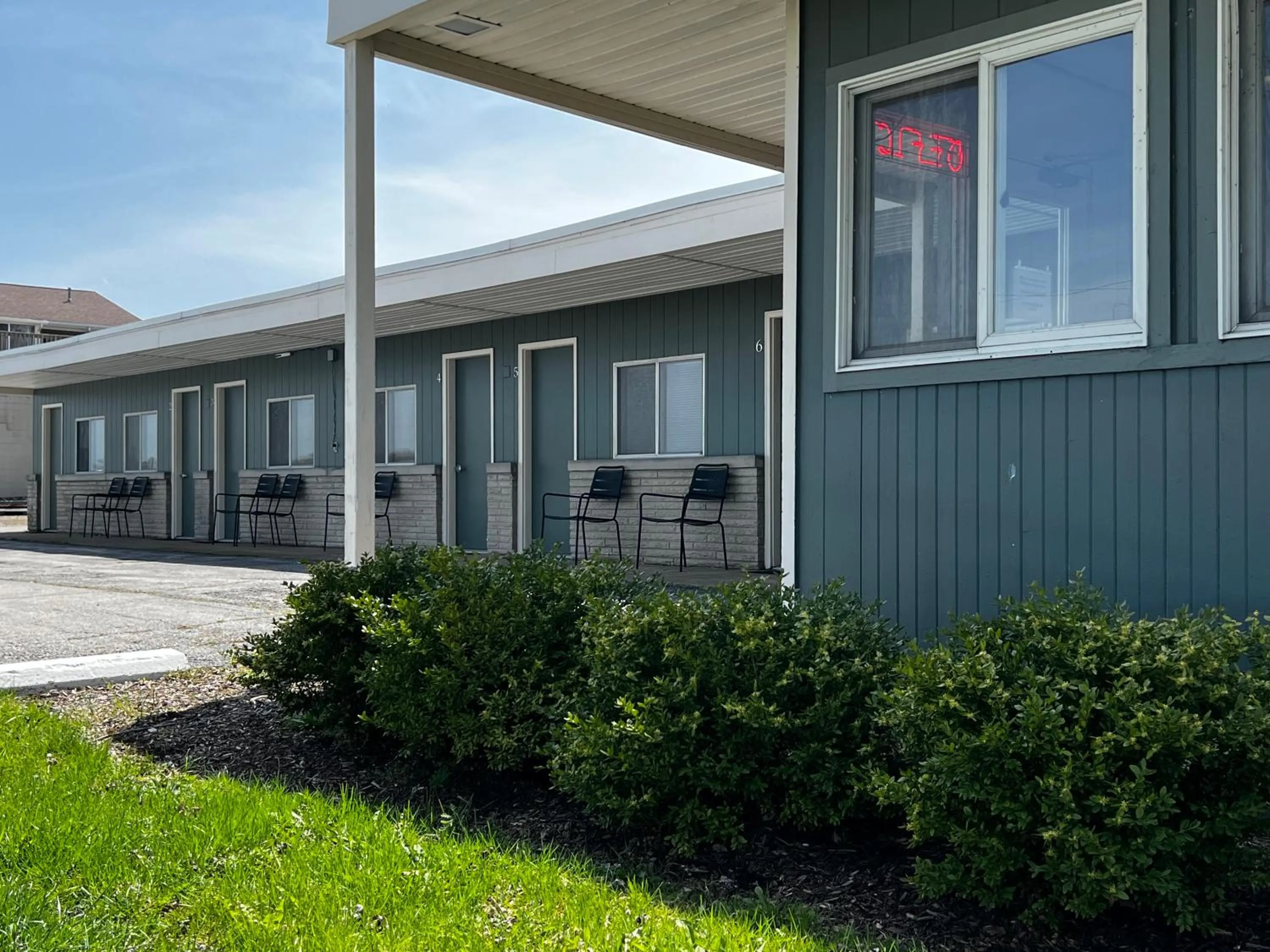 Property building in The Cedar Motel