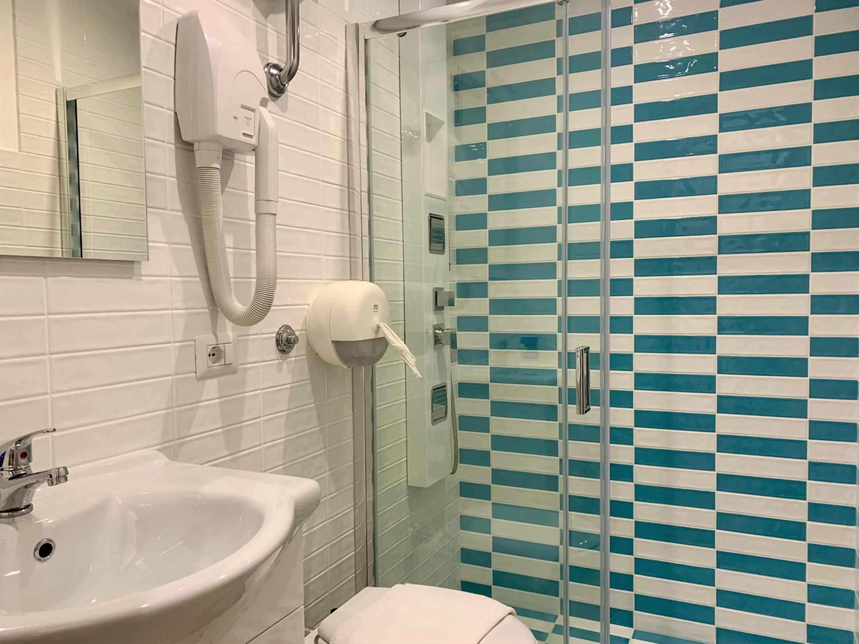 Shower in Village Camping Santa Fortunata - Campogaio