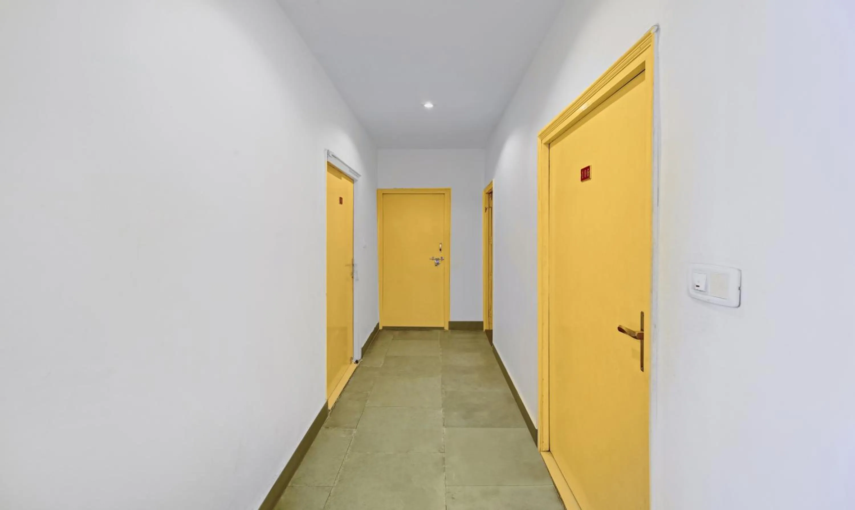 Lobby or reception in Raj Darbar - 10 Meter From Golden Temple