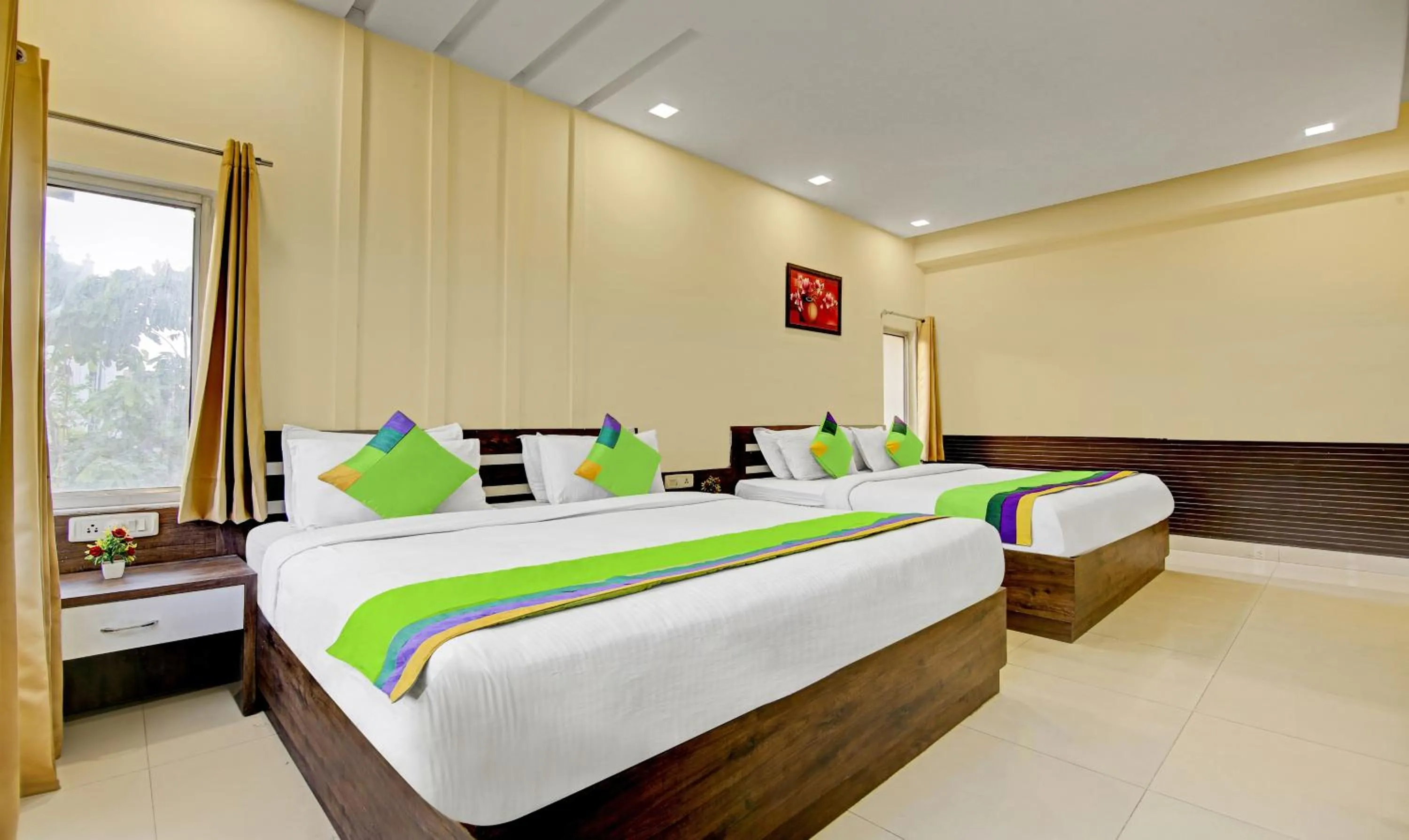 Bedroom, Bed in Raj Darbar - 10 Meter From Golden Temple