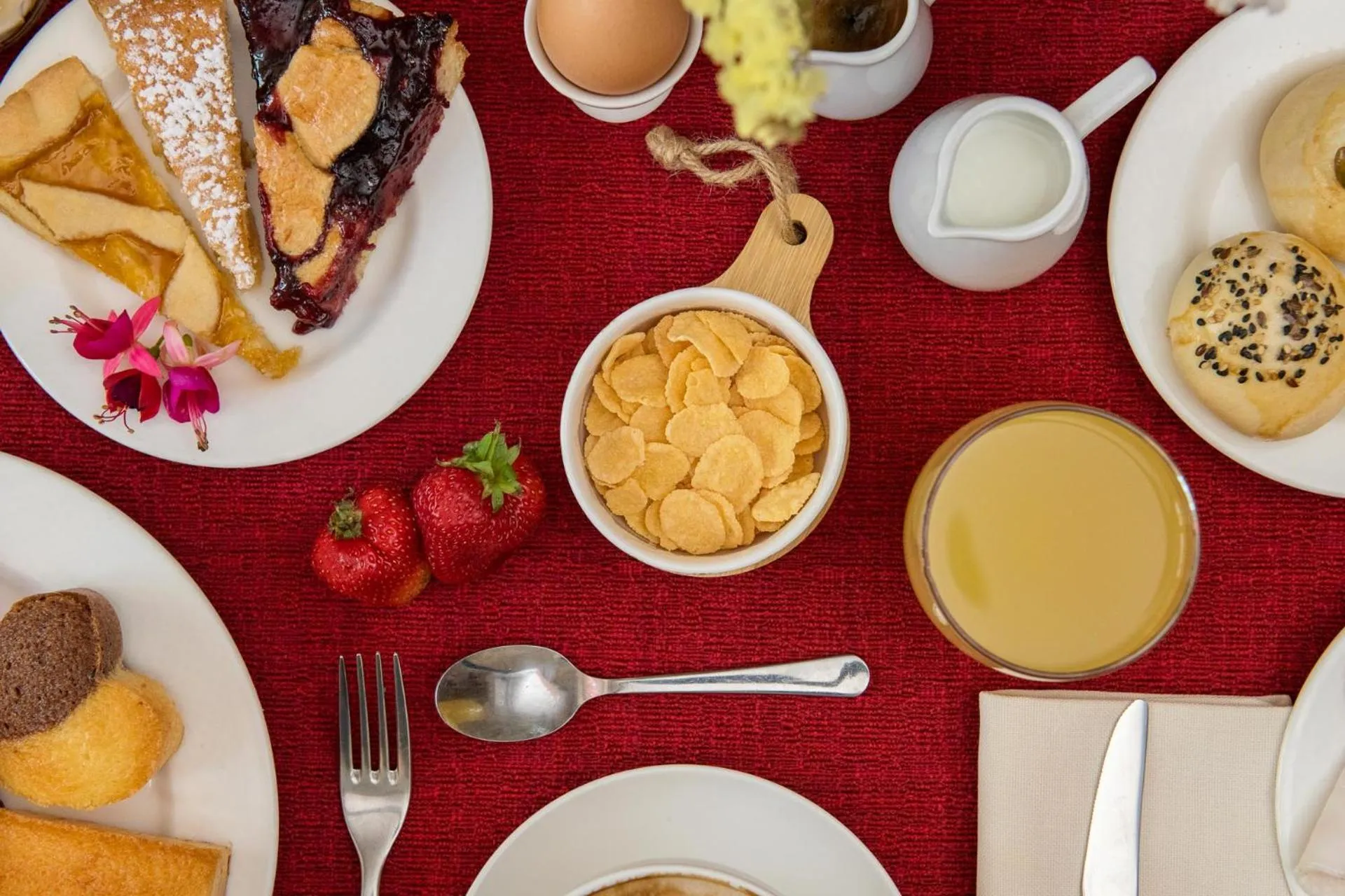 Food and drinks in Bijou Hotel