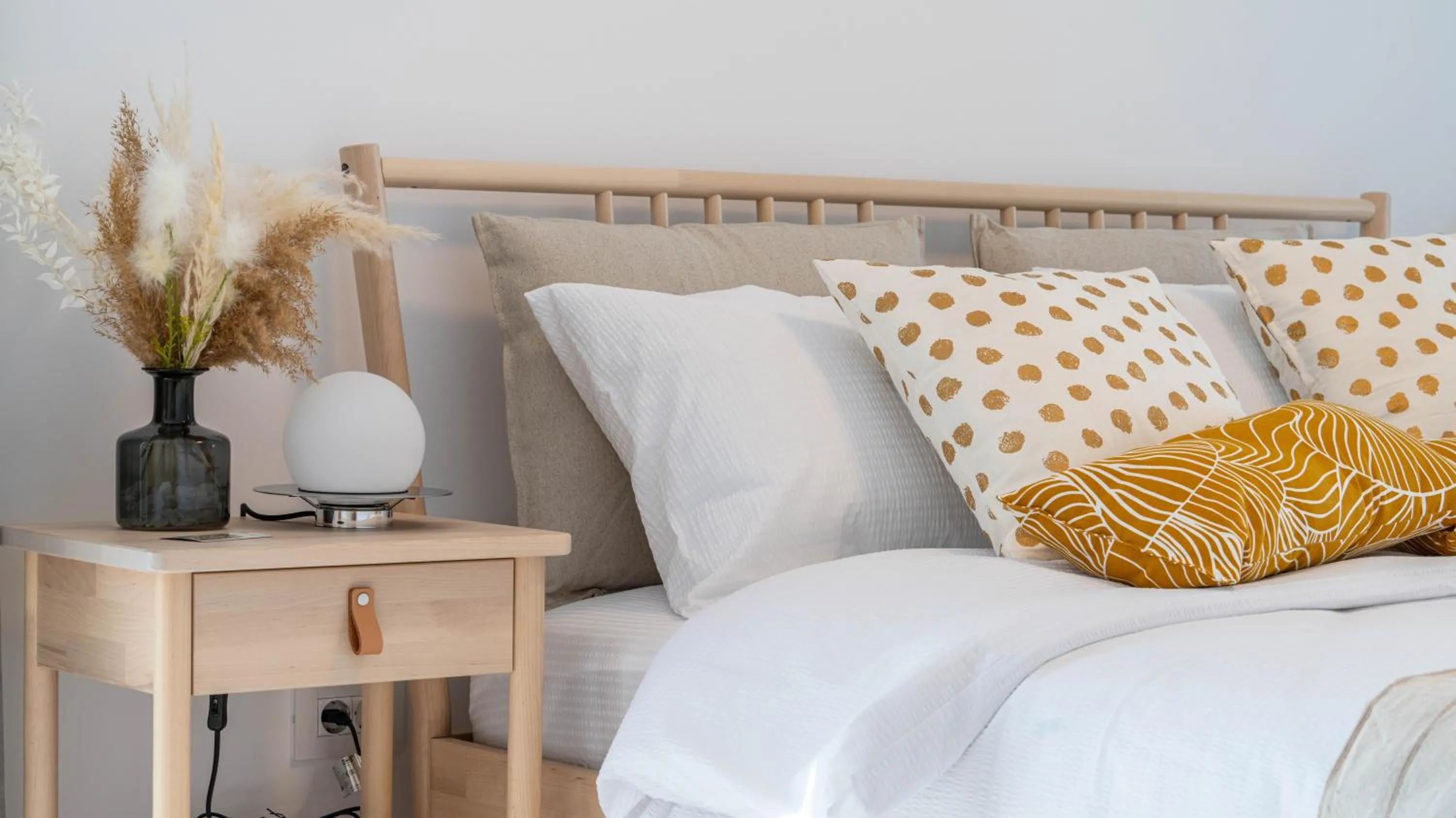 Bed in Amaris ApartHotel la 2 Pași de Plajă & Parcare Gratuită