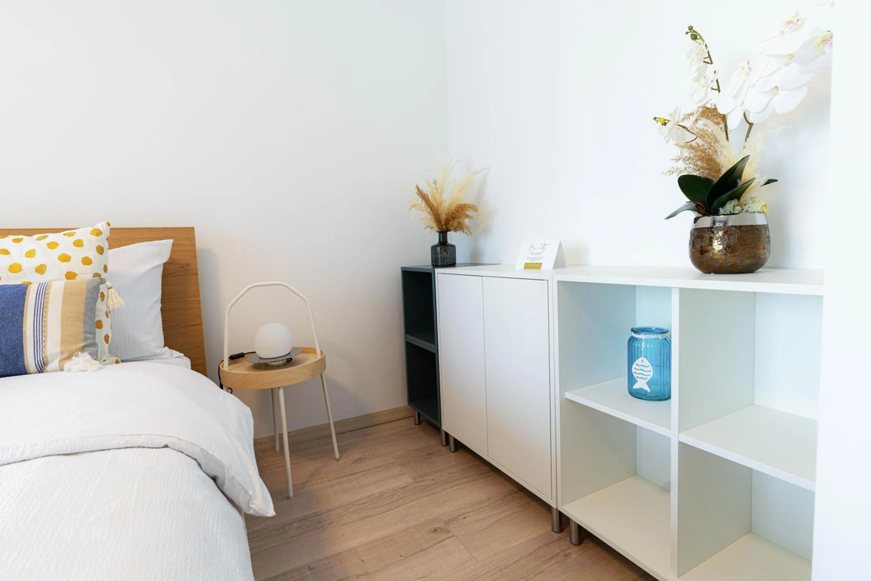 Bed in Amaris ApartHotel la 2 Pași de Plajă & Parcare Gratuită