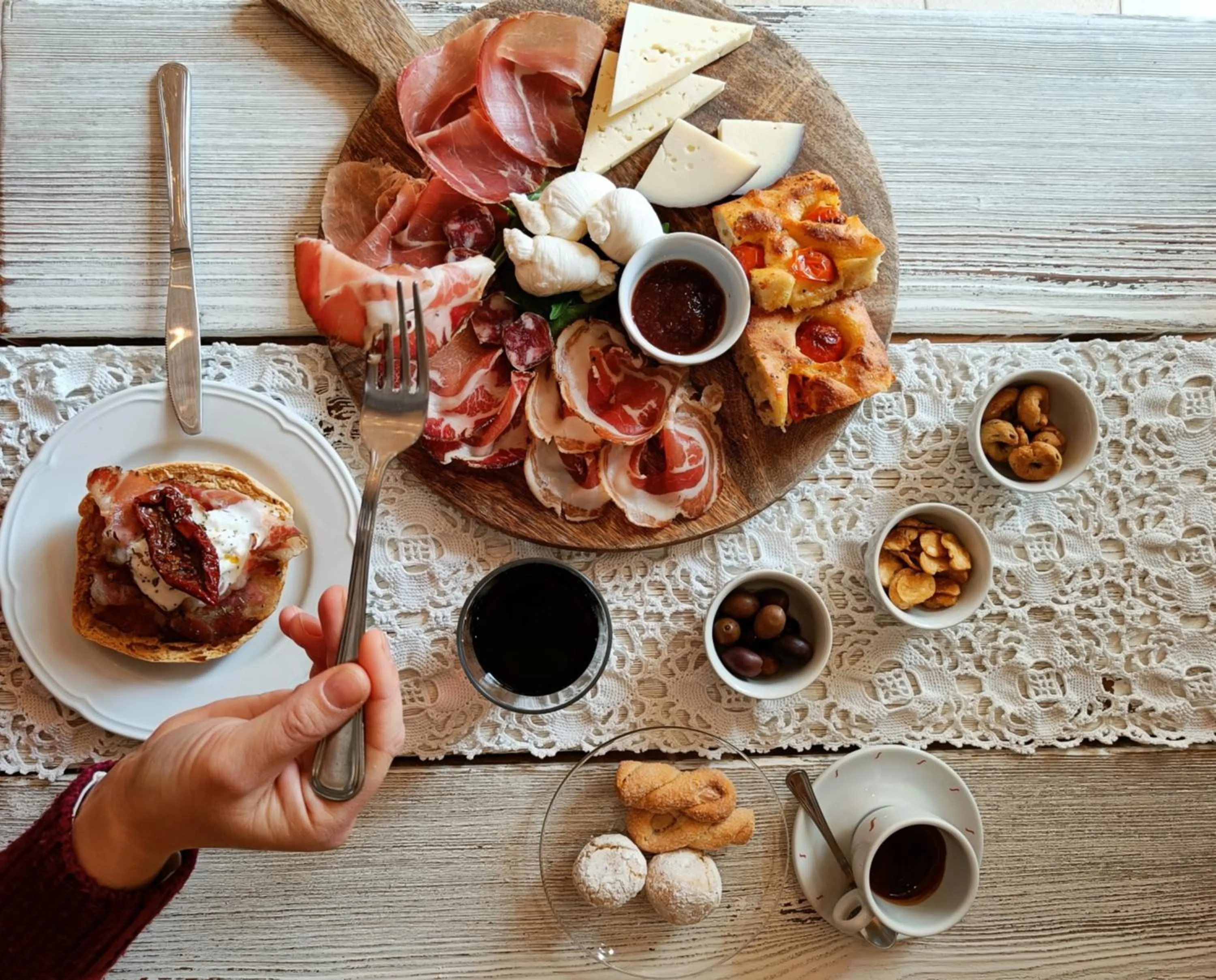 Lunch in Trulli Holiday Albergo Diffuso