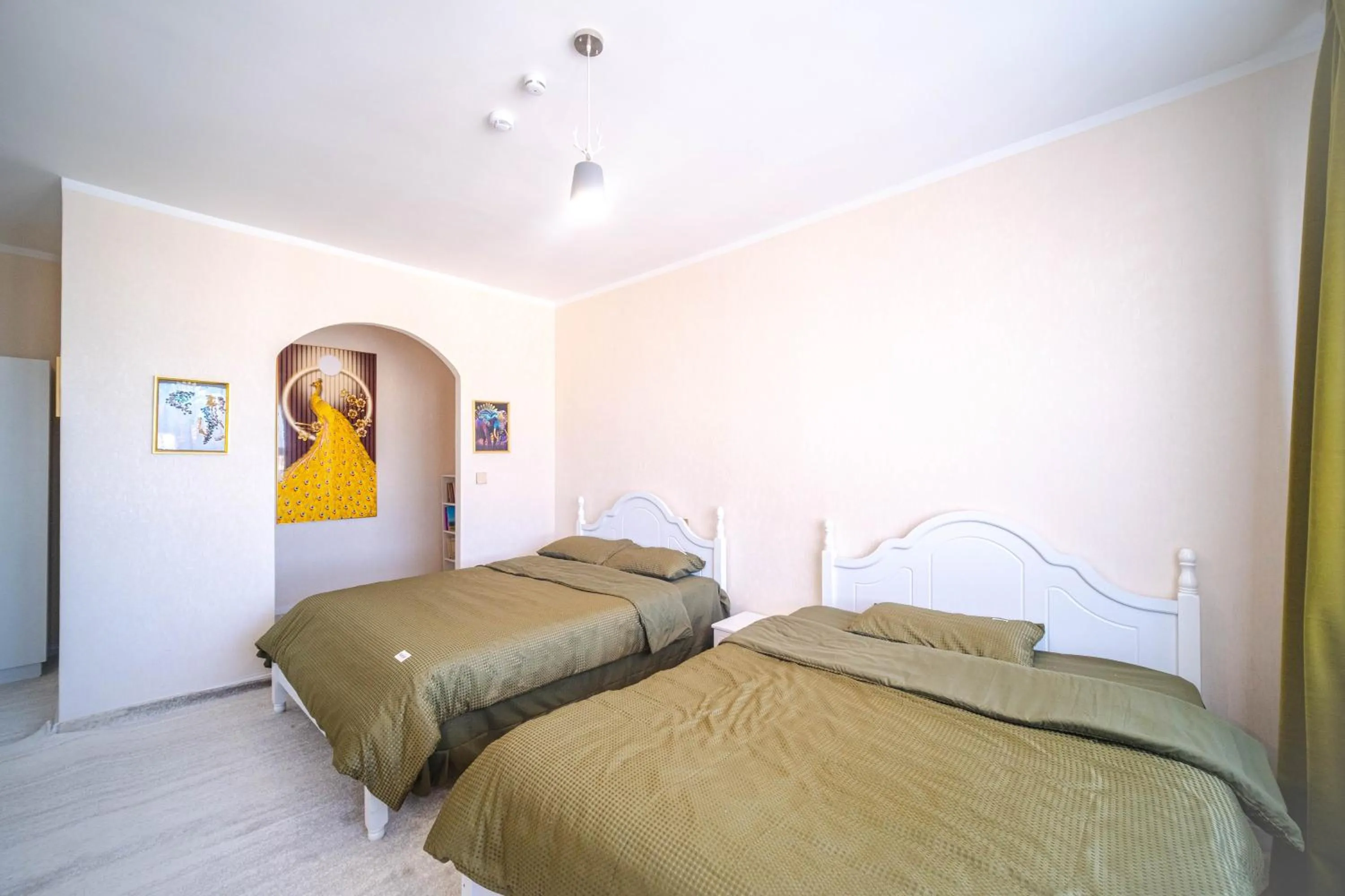 Bedroom, Bed in Eagle Town Serviced Apartment