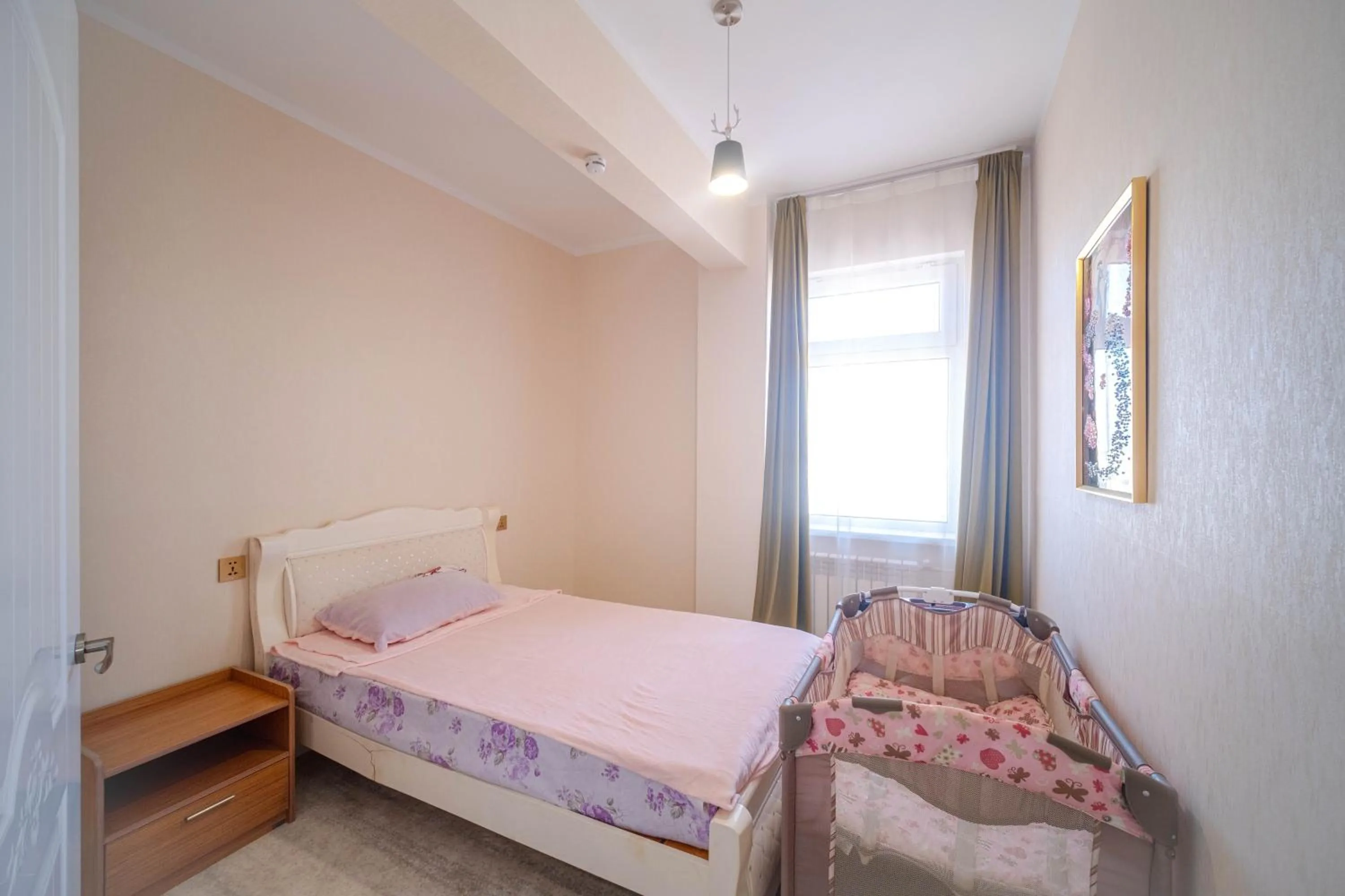 Bed in Eagle Town Serviced Apartment