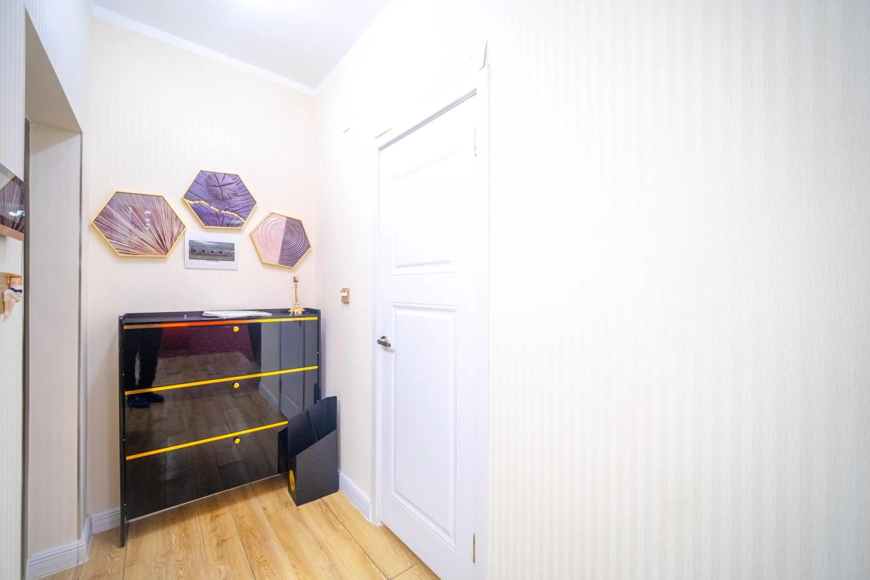 Eagle Town Serviced Apartment