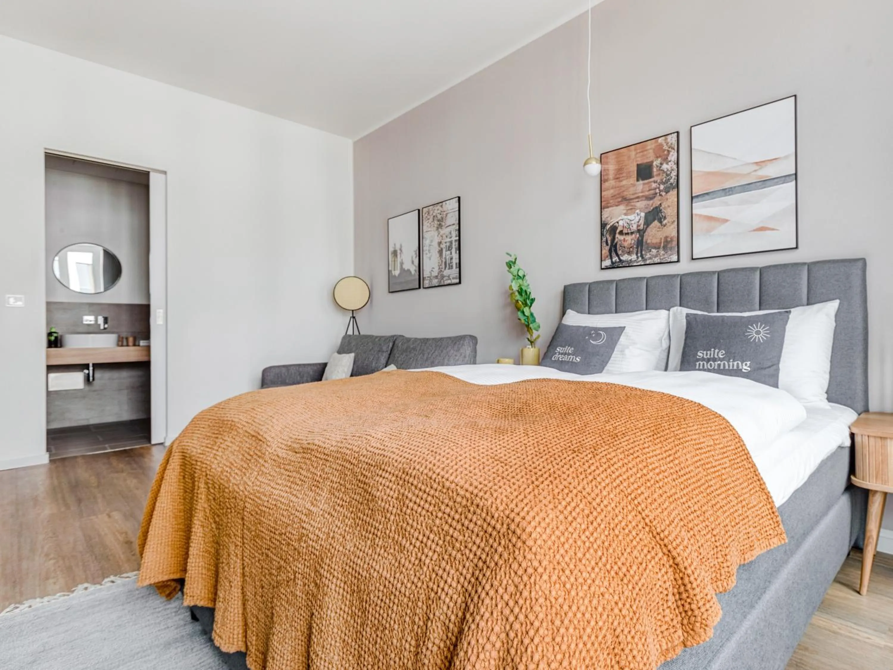 Bed in Limehome Berlin Müllerstraße - Digital Access