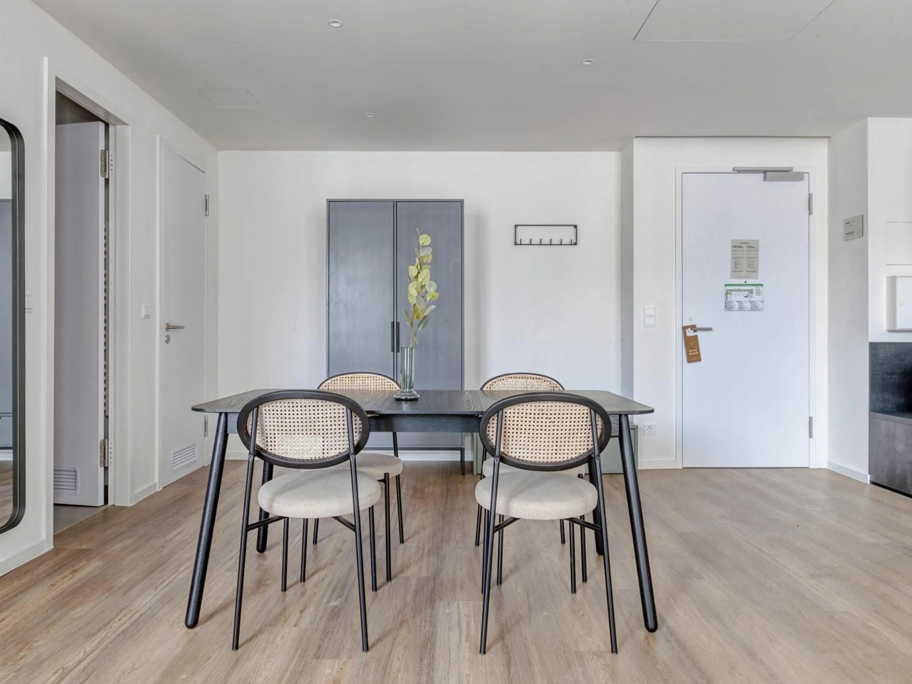 Seating area in Limehome Berlin Müllerstraße - Digital Access