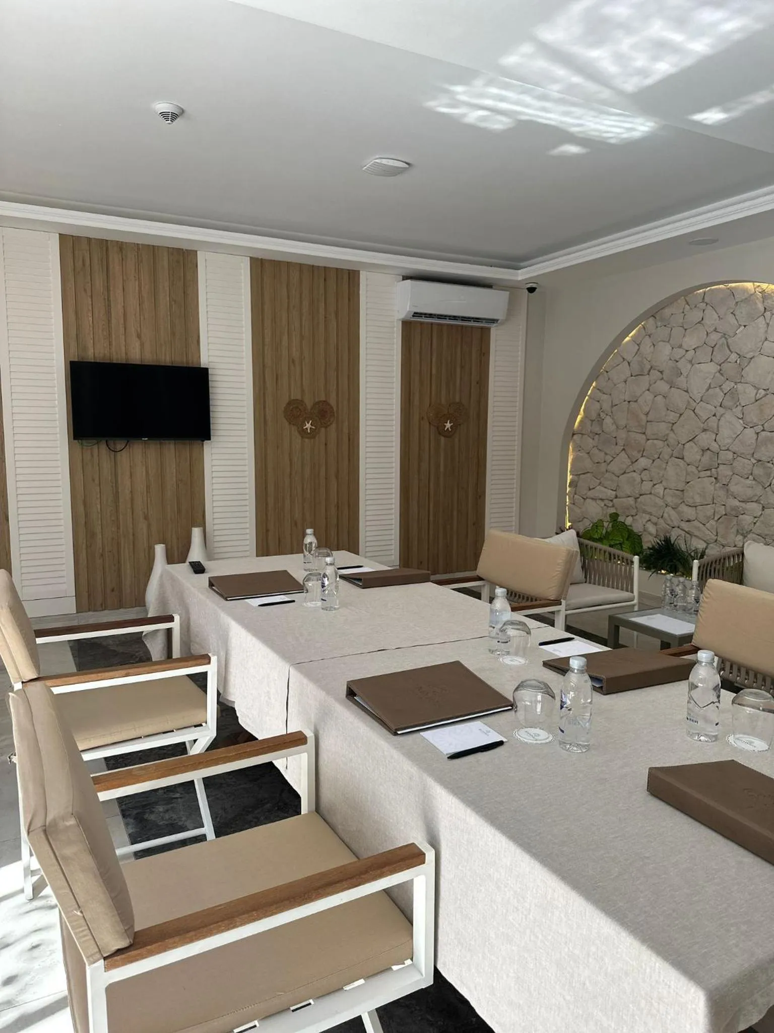 Meeting/conference room in Rammos Managed By Dedeman