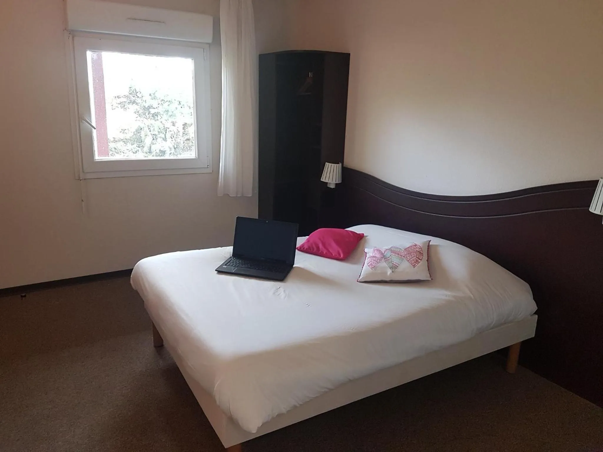 Bed in Enzo Hotels Quimperle By Kyriad Direct