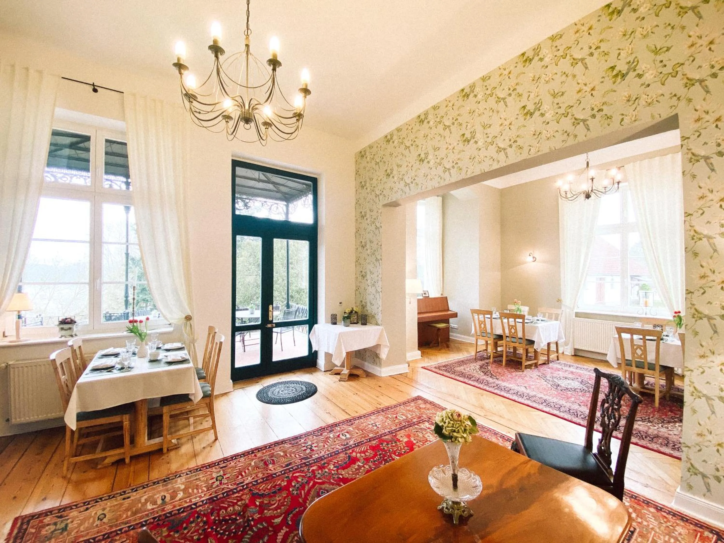 Restaurant/places to eat in Landhotel Schloss Daschow