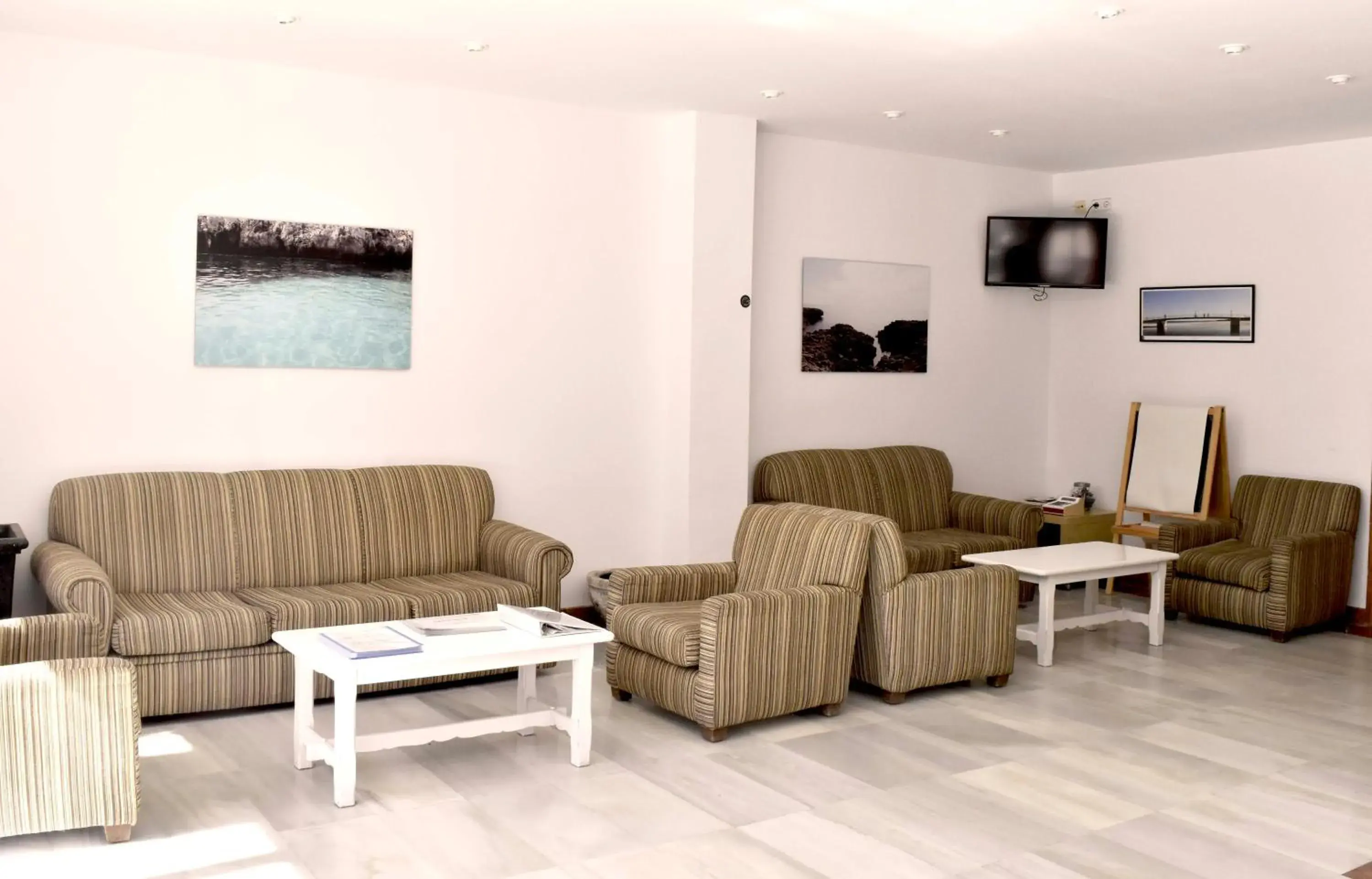 Lobby or reception in Apartamentos Arcos Playa Lobby or reception in Apartamentos Arcos Playa