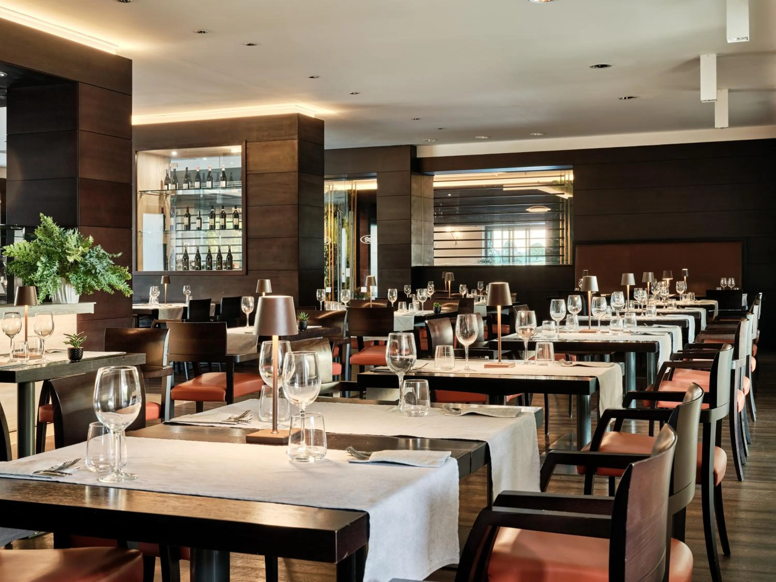 Restaurant/places to eat in Crowne Plaza Milan - Malpensa Airport by IHG