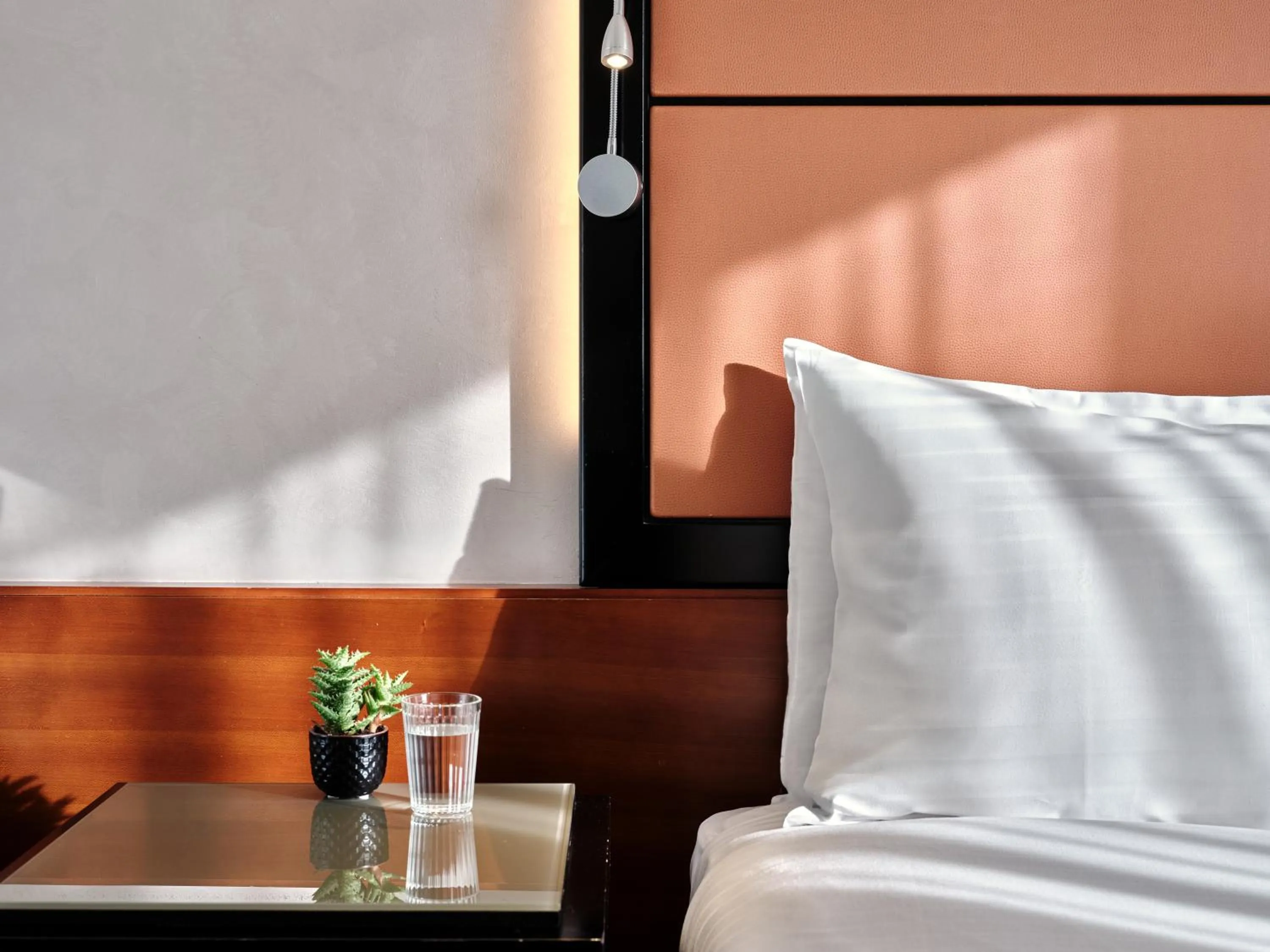 Bed in Crowne Plaza Milan - Malpensa Airport by IHG