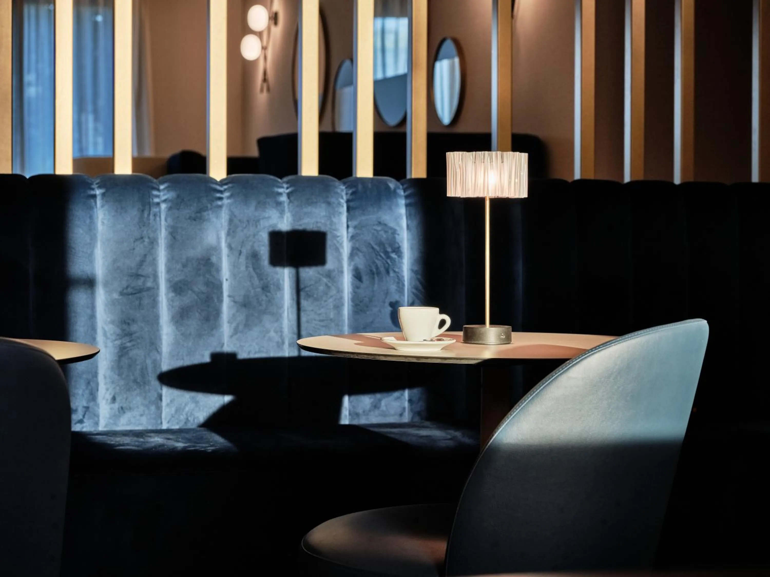 Lounge or bar in Crowne Plaza Milan - Malpensa Airport by IHG