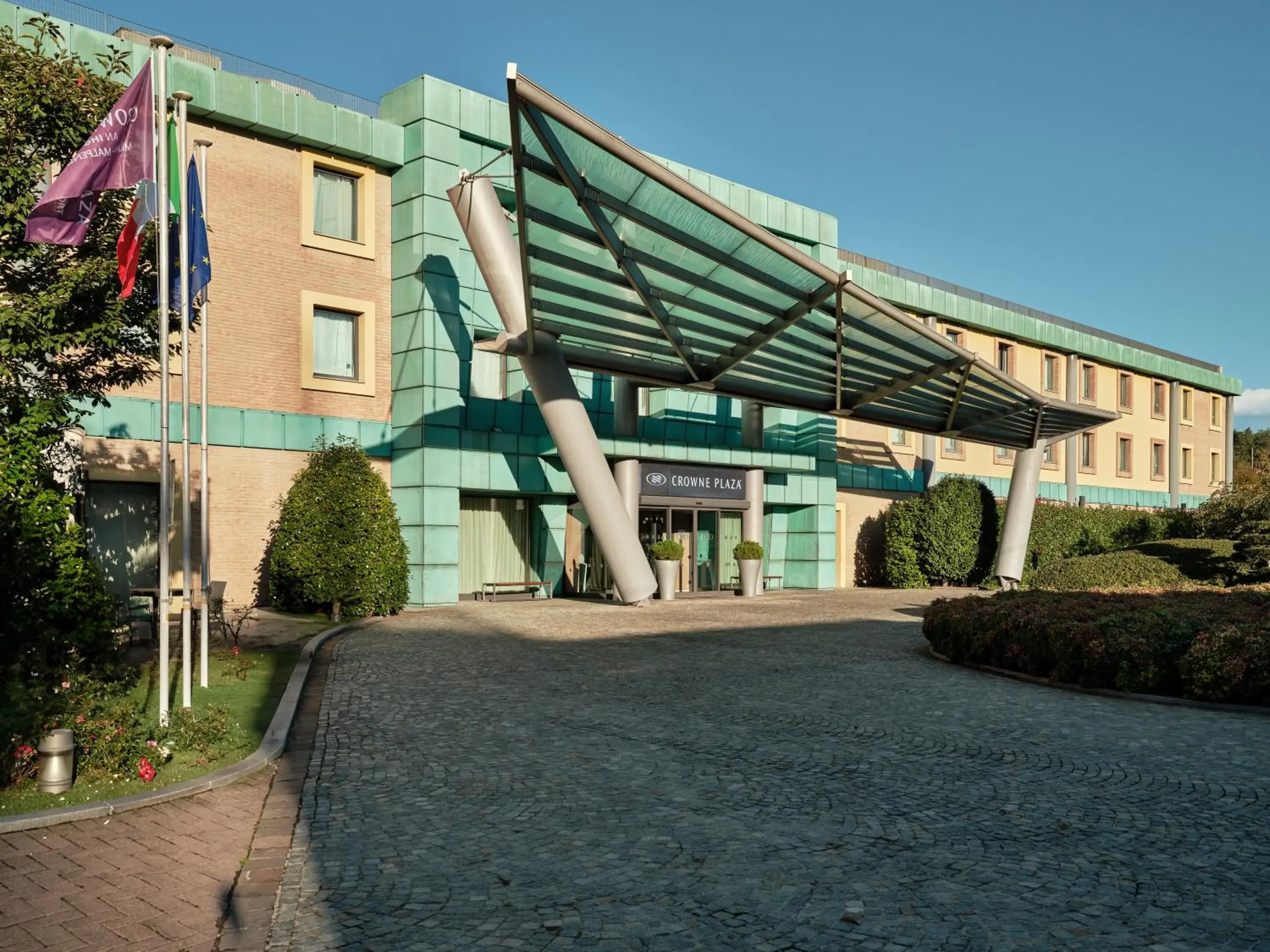 Property building in Crowne Plaza Milan - Malpensa Airport by IHG Property building in Crowne Plaza Milan - Malpensa Airport by IHG