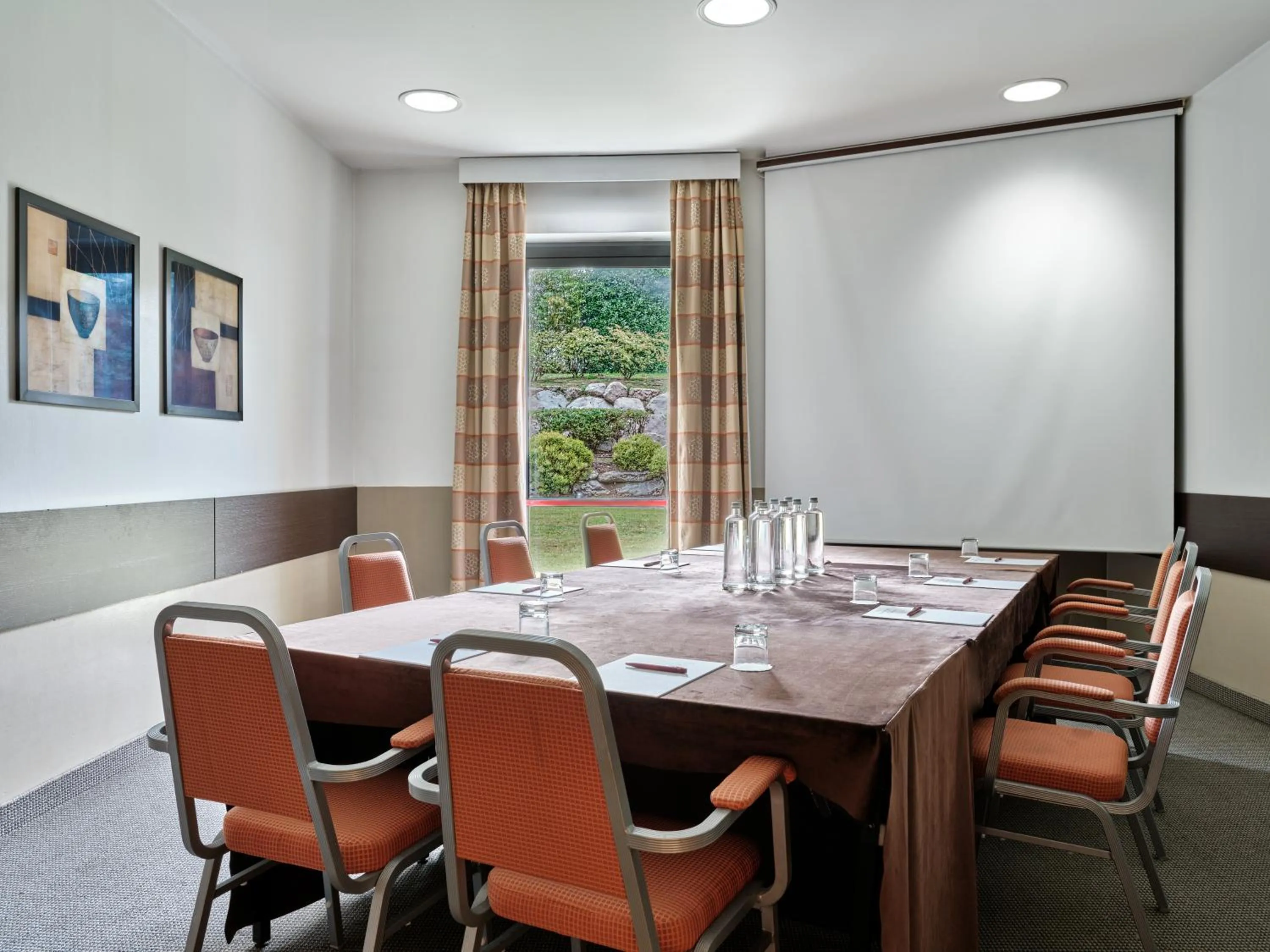 Meeting/conference room in Crowne Plaza Milan - Malpensa Airport by IHG