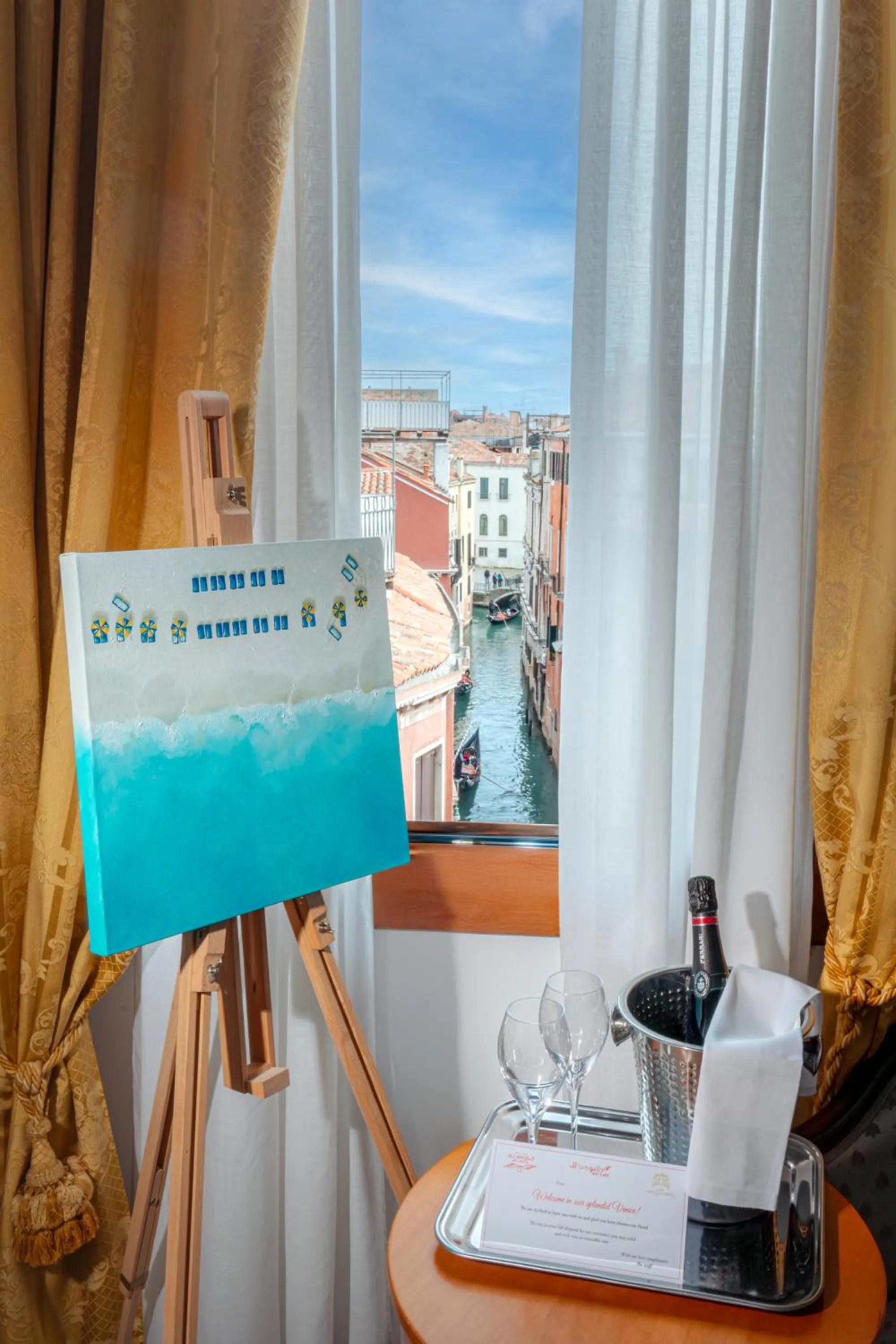 City view in All’Angelo Art Hotel