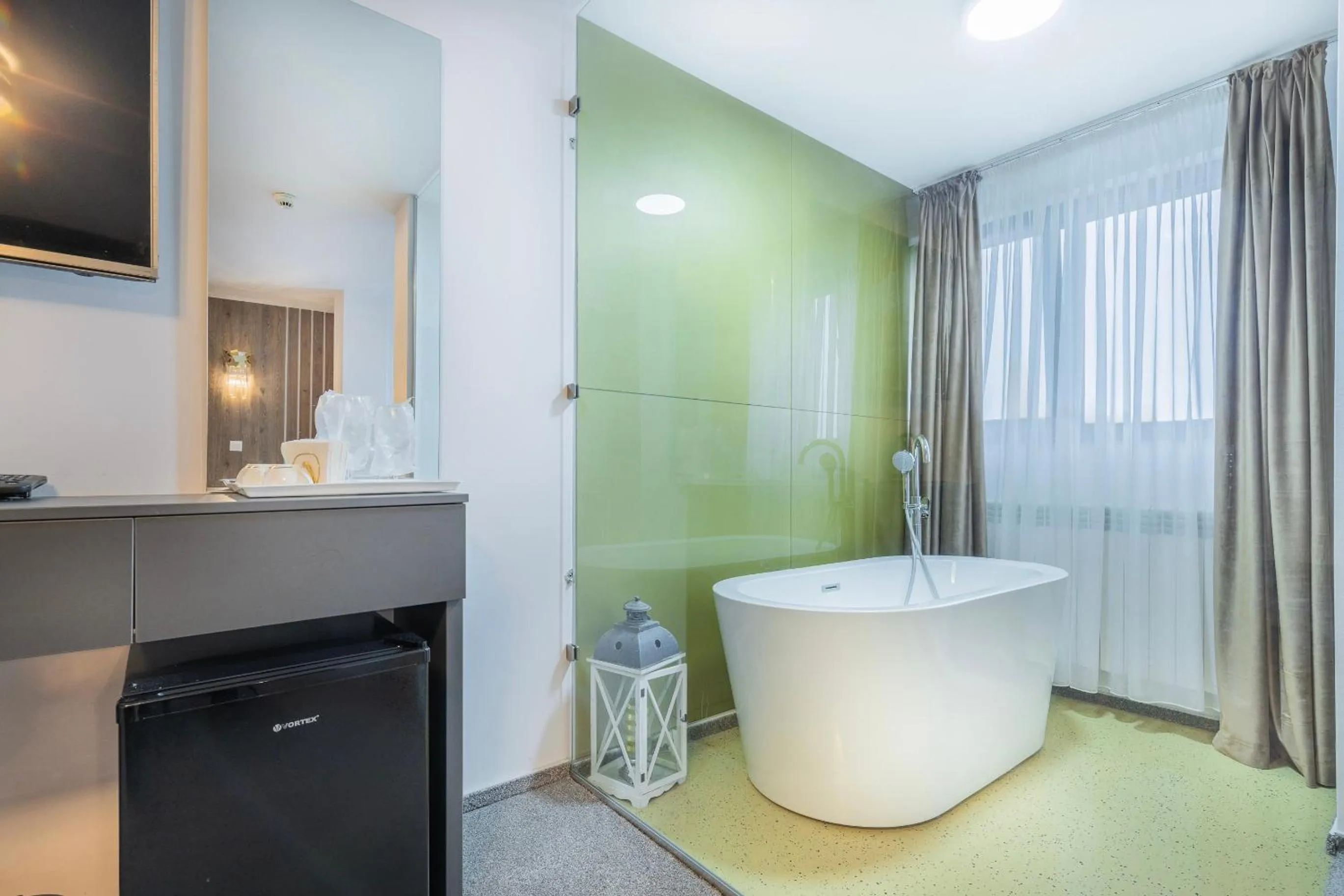 Bath in Hotel City Break