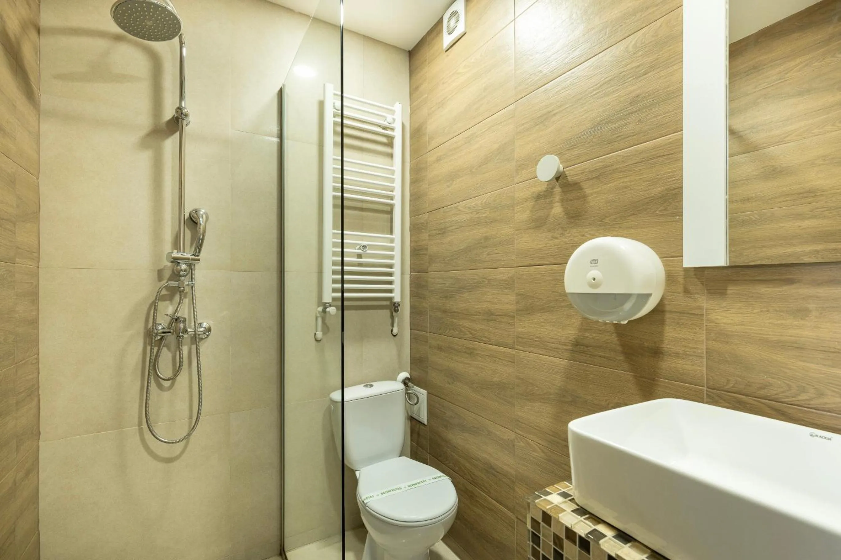 Bathroom in Hotel City Break