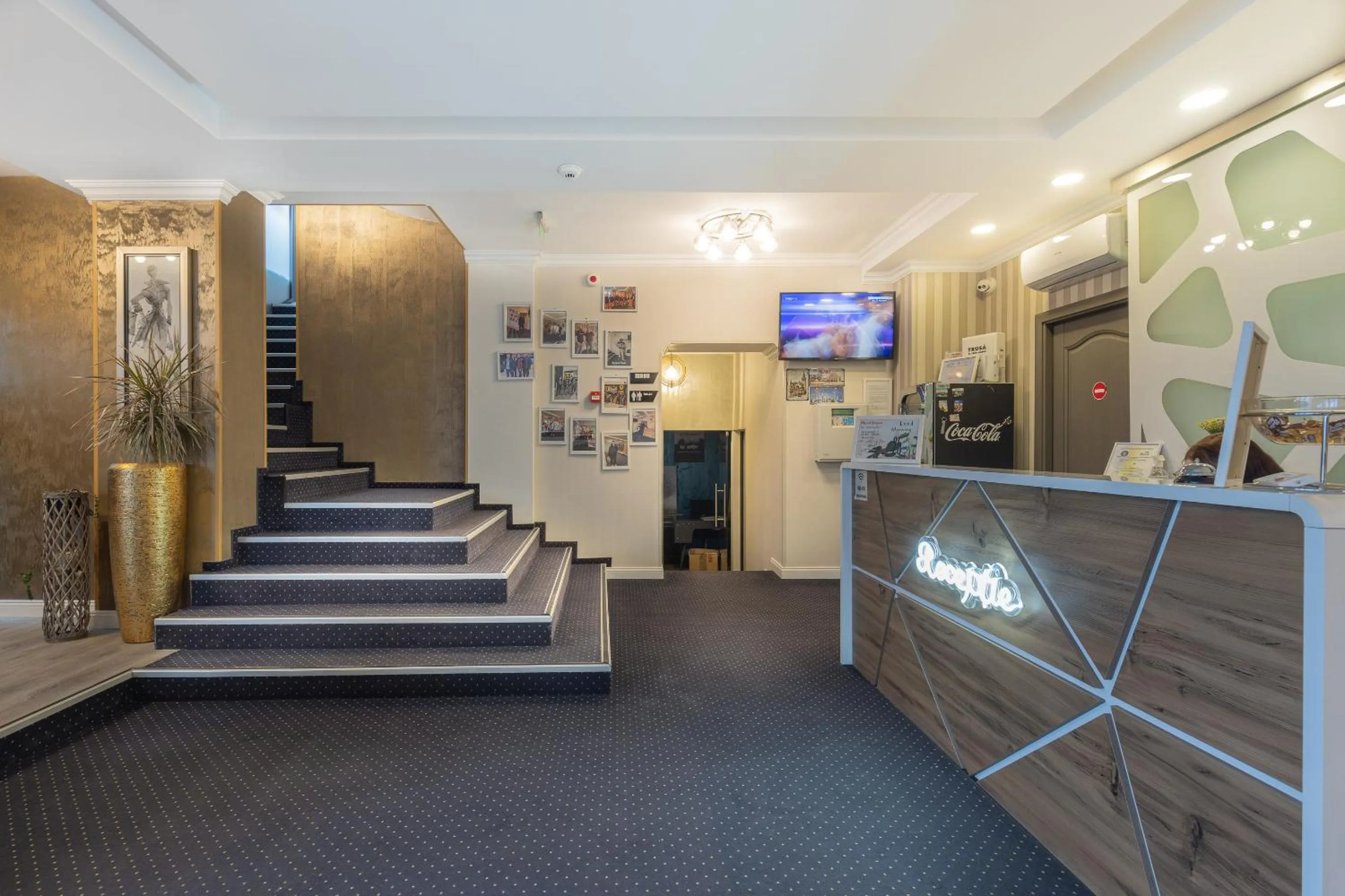 Lobby or reception in Hotel City Break