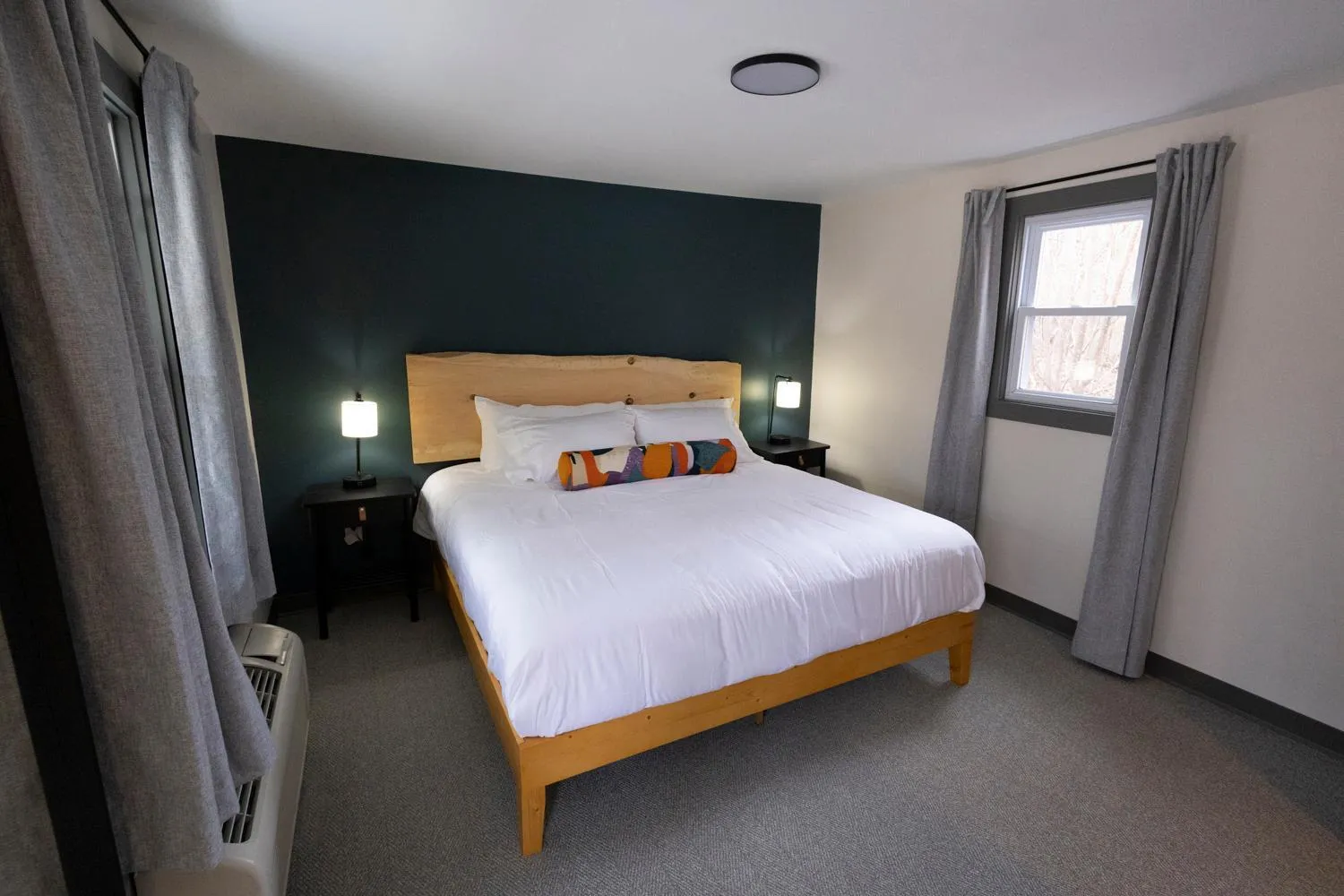 Bed in East Rock Inn