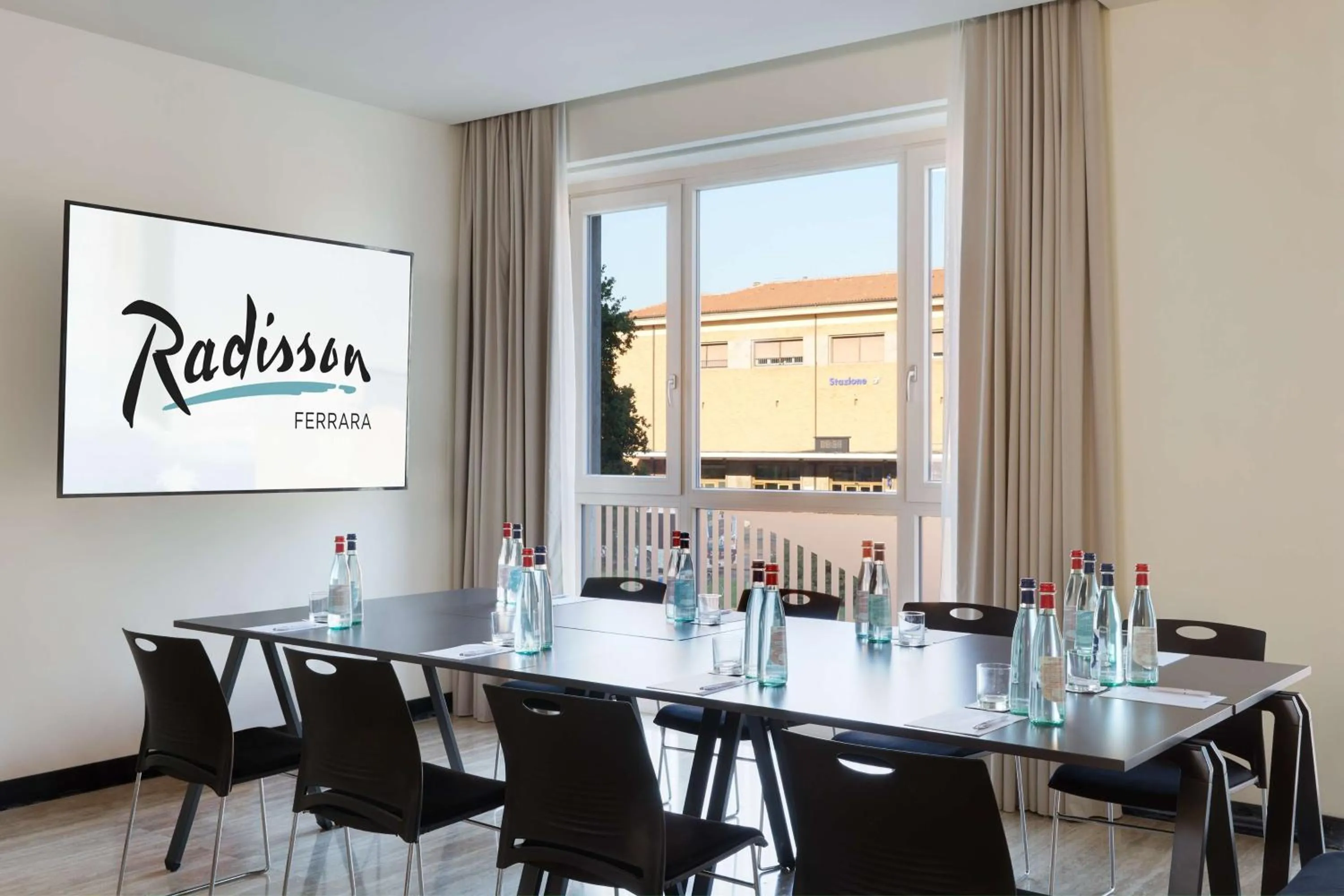 Meeting/conference room in Radisson Hotel Ferrara