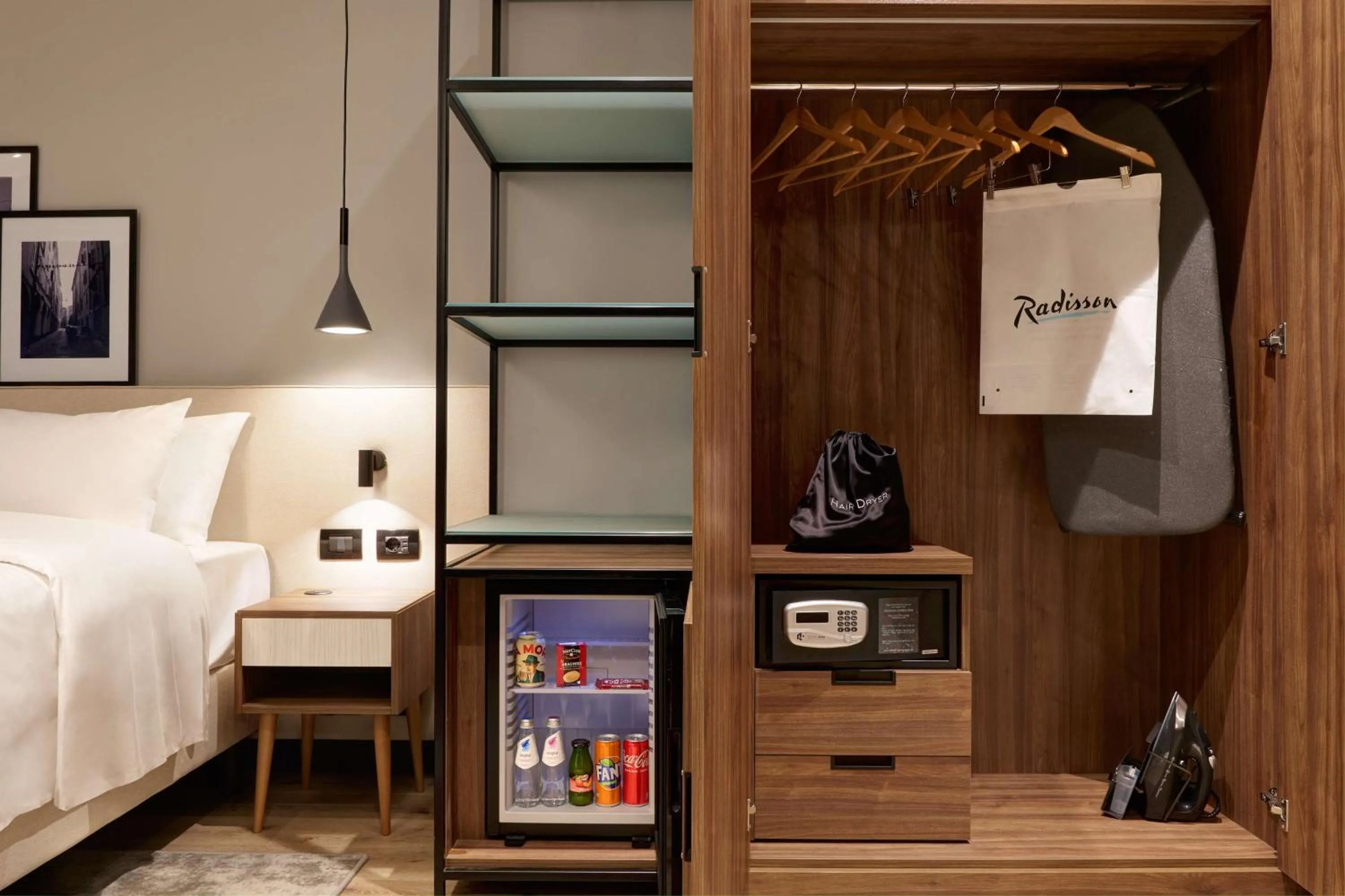 Other, Bed in Radisson Hotel Ferrara