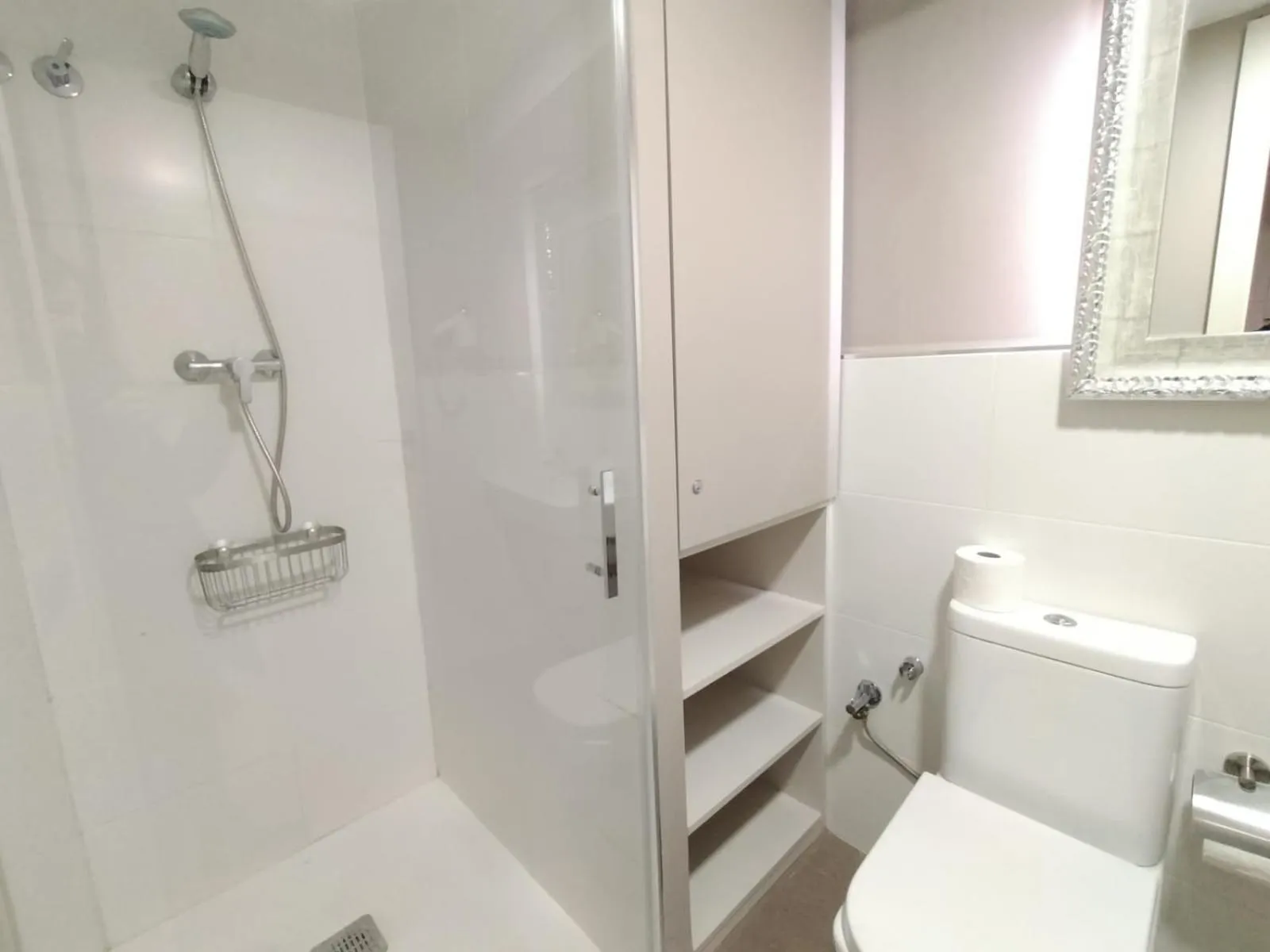 Shower in Montserrat Apartments by gaiarooms