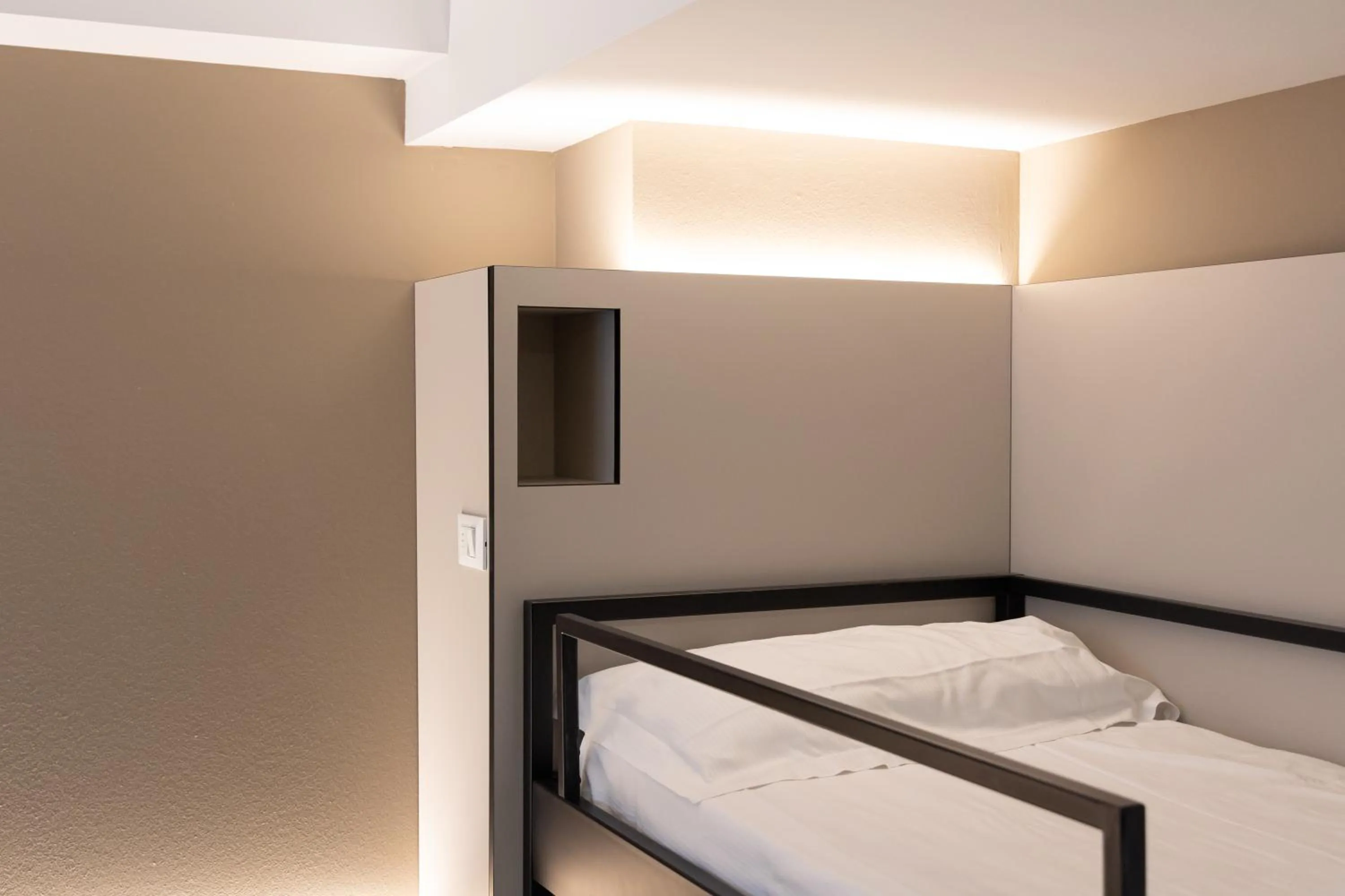 Bedroom, Bed in Hotel Astoria