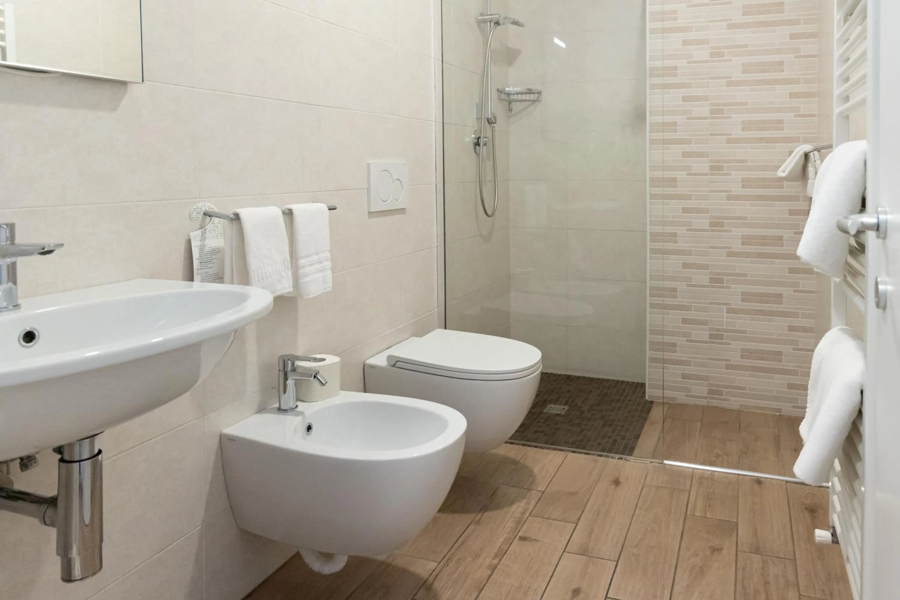 Bedroom in Hotel Astoria