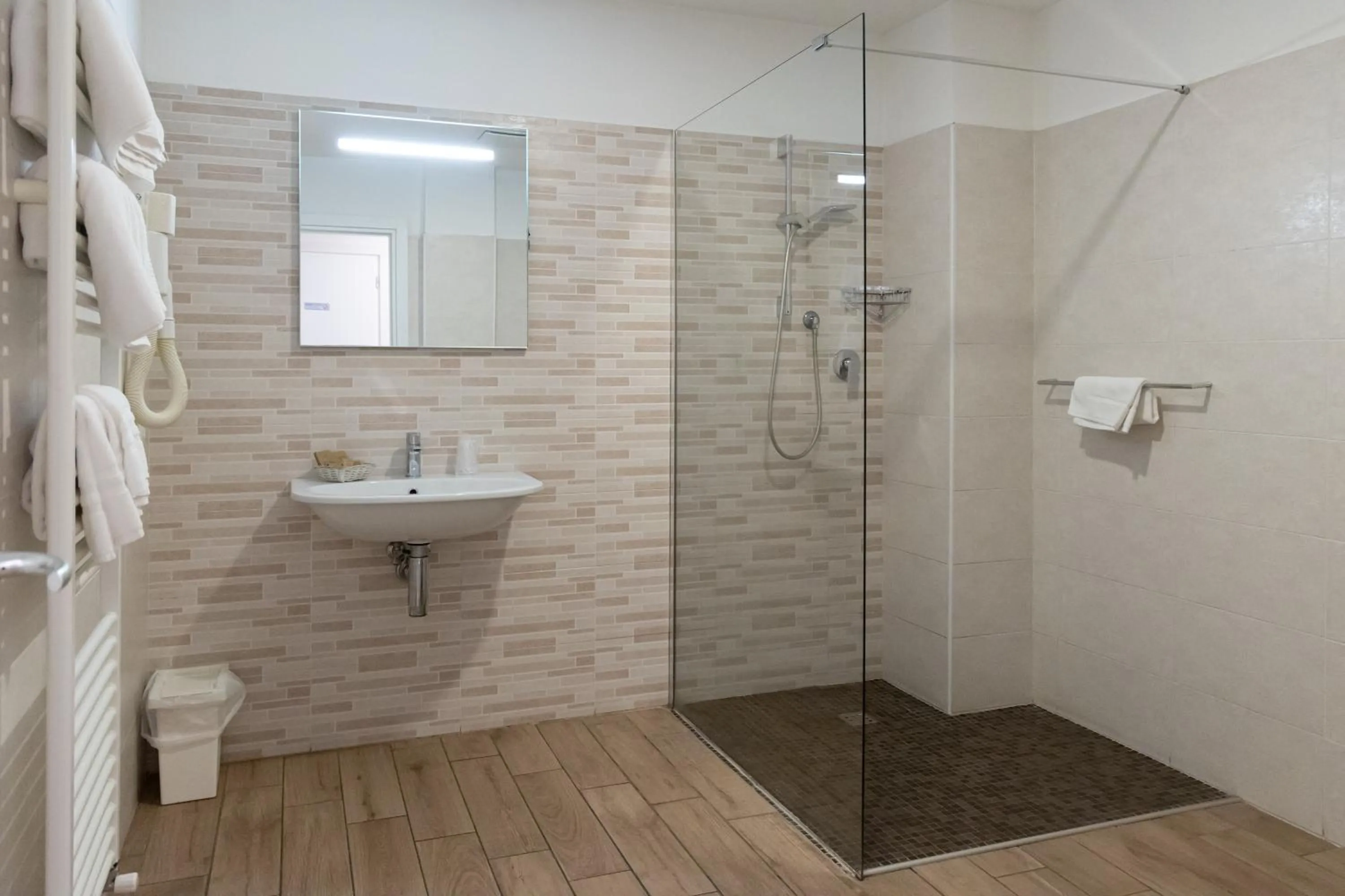 Bedroom in Hotel Astoria