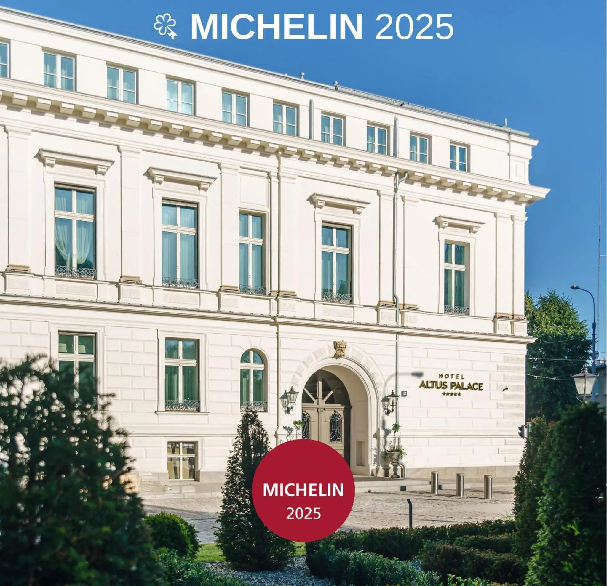 Property building in Hotel Altus Palace - Destigo Hotels Property building in Hotel Altus Palace - Destigo Hotels